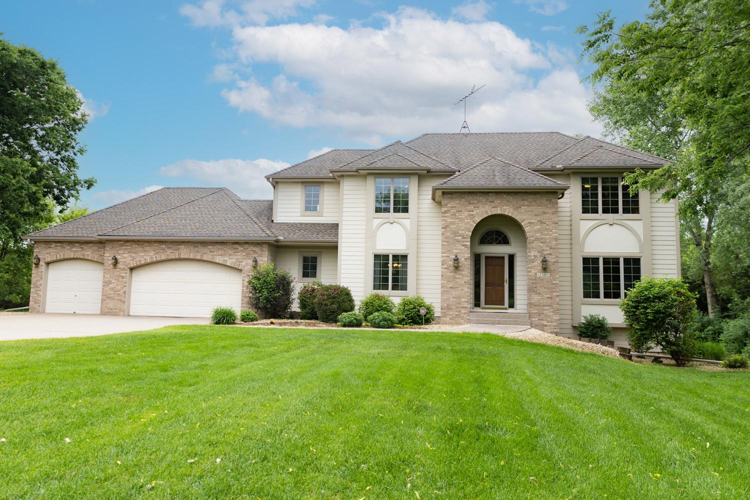 12380 Ravine Cir N, Stillwater, MN 55082