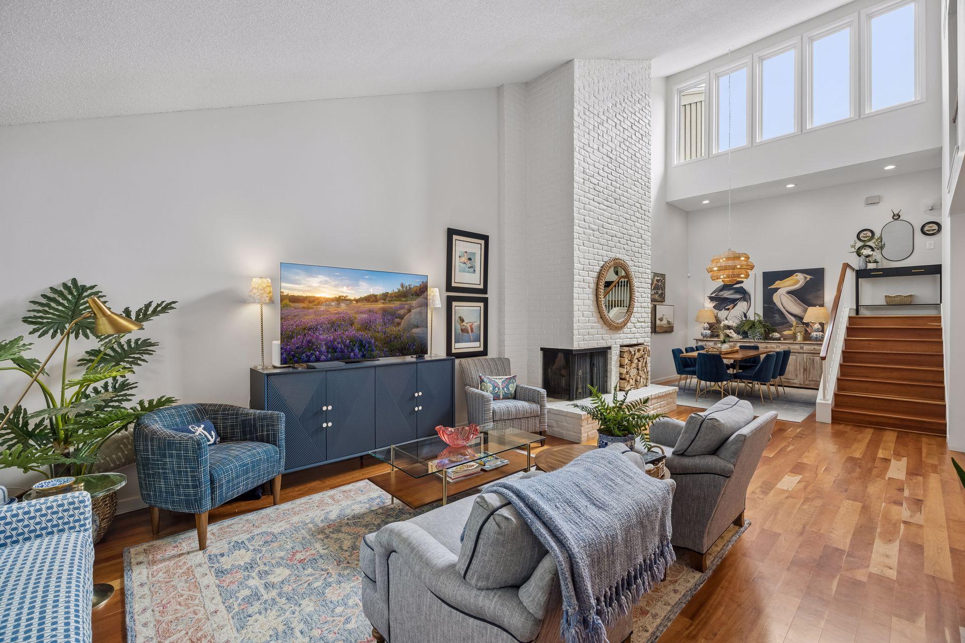 5724 Duncan Ln, Edina, MN 55436