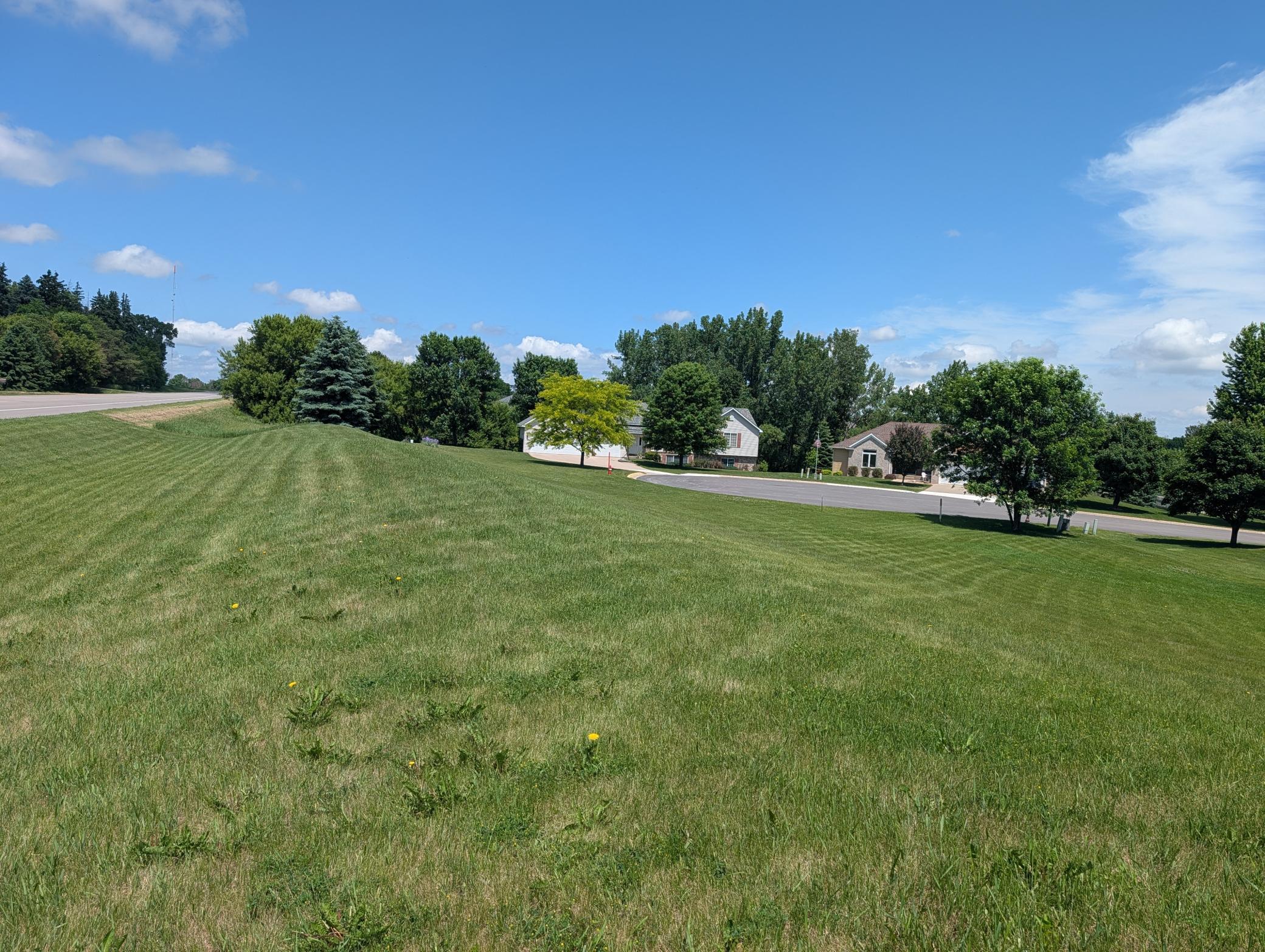 101 32nd Ave NE, Willmar, MN 56201