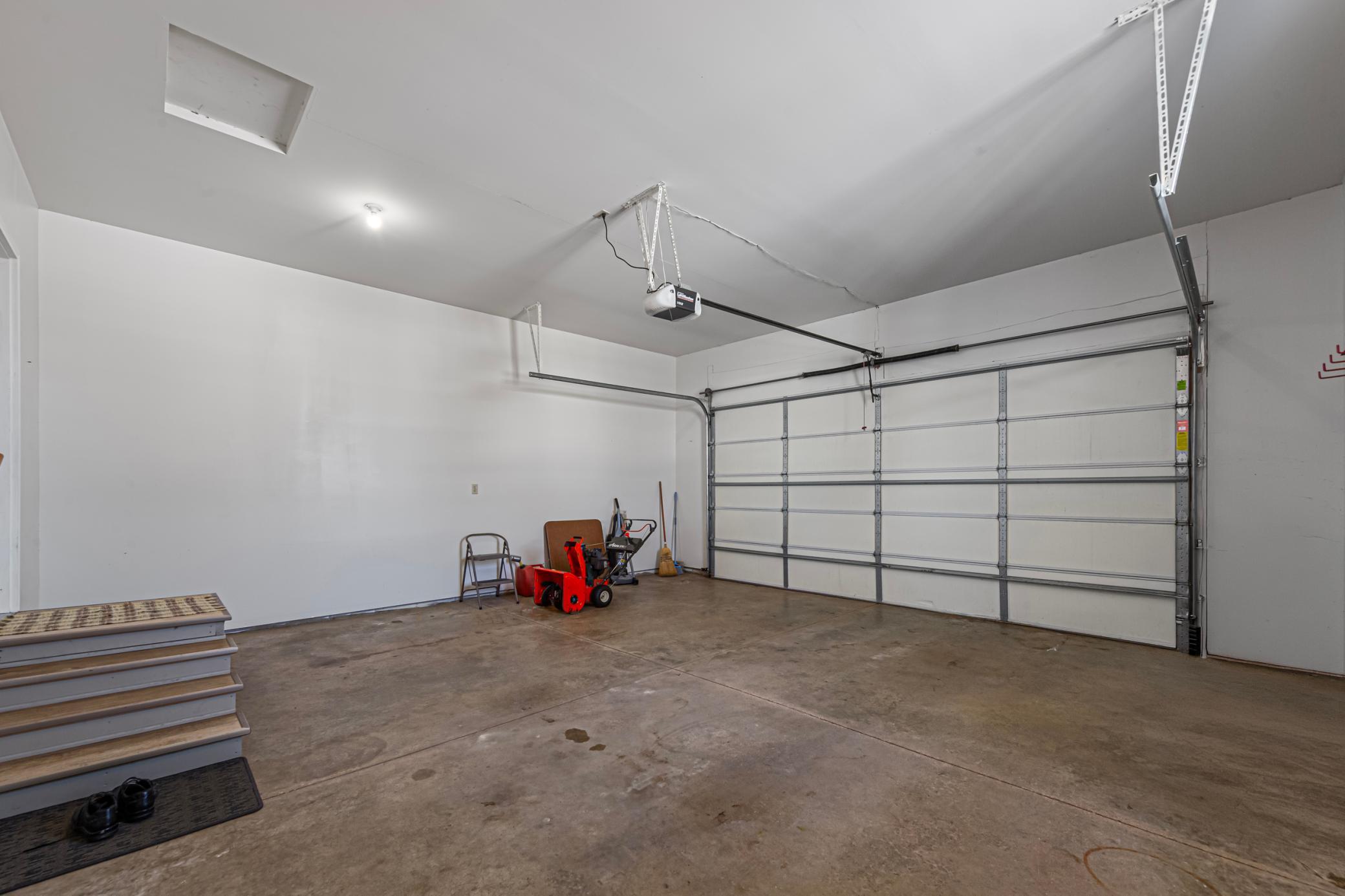 2129 Bard Ct, Faribault, MN 55021