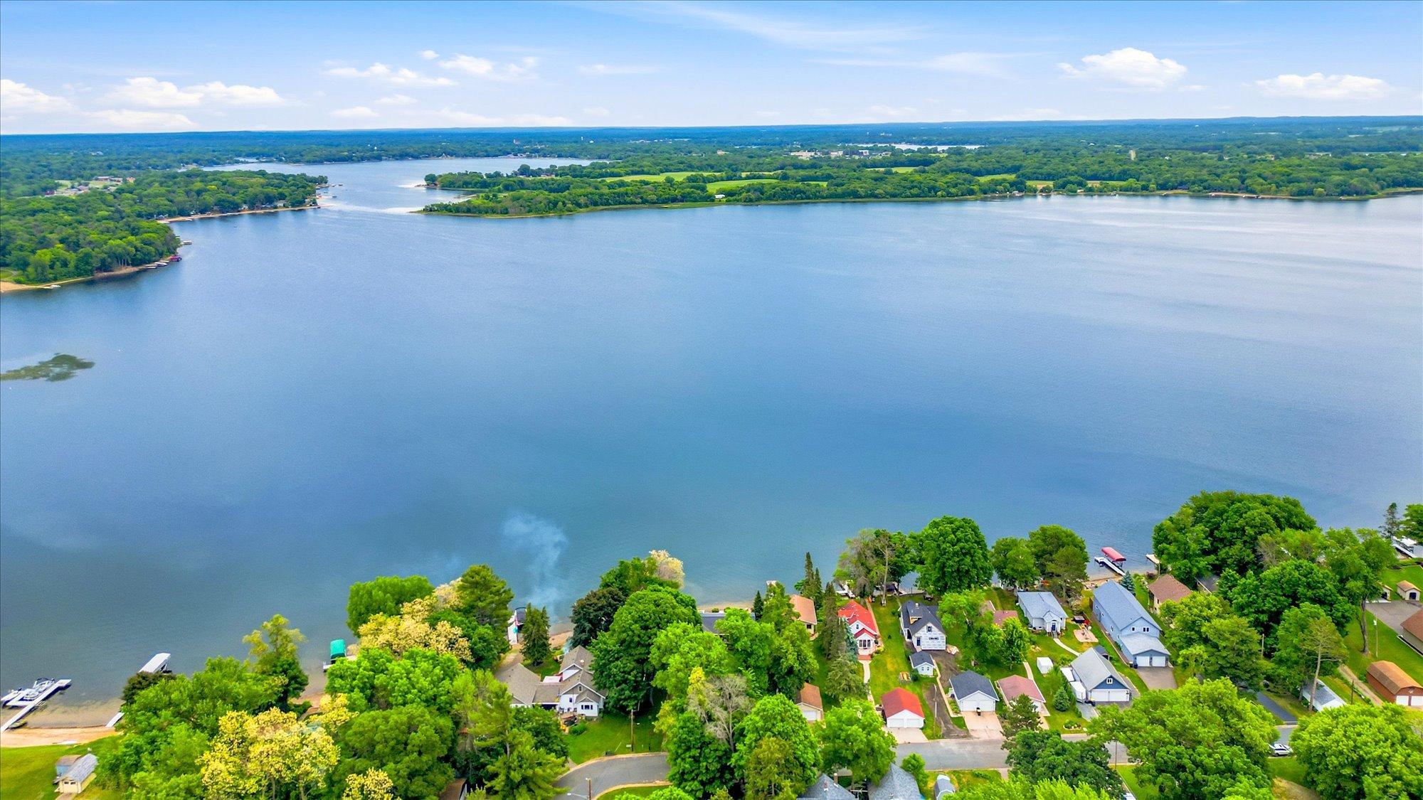 28885 Park Pl, Chisago City, MN 55013