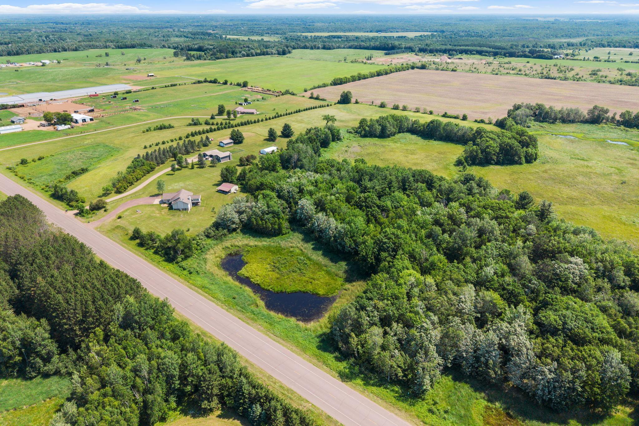 35084 Hinckley Rd, Hinckley, MN 55037