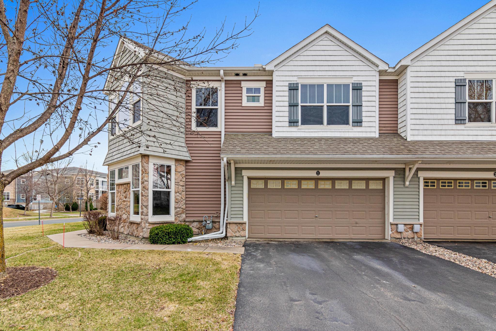 9620 Washington Blvd #1, Chanhassen, MN 55317