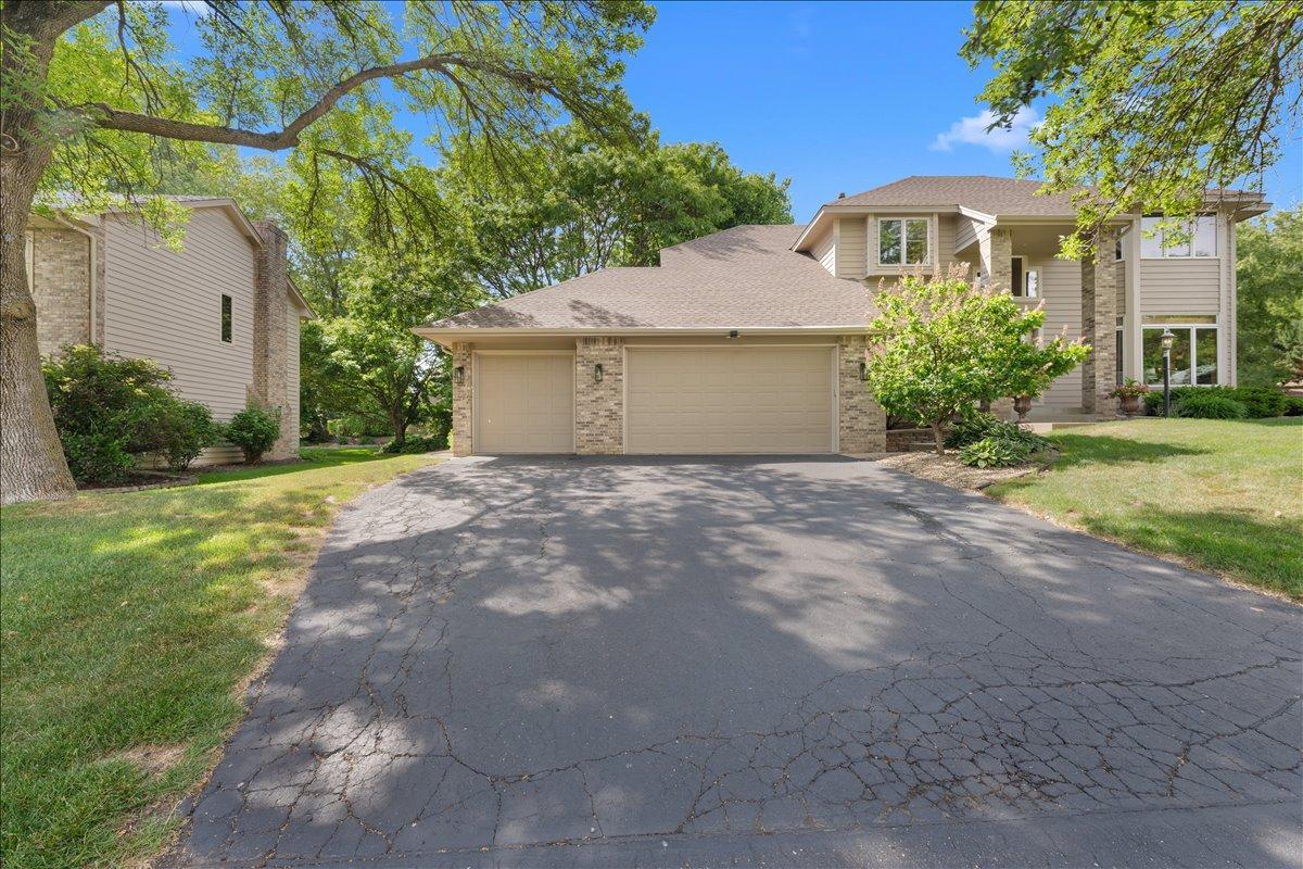 3667 Woodland Trl, Eagan, MN 55123