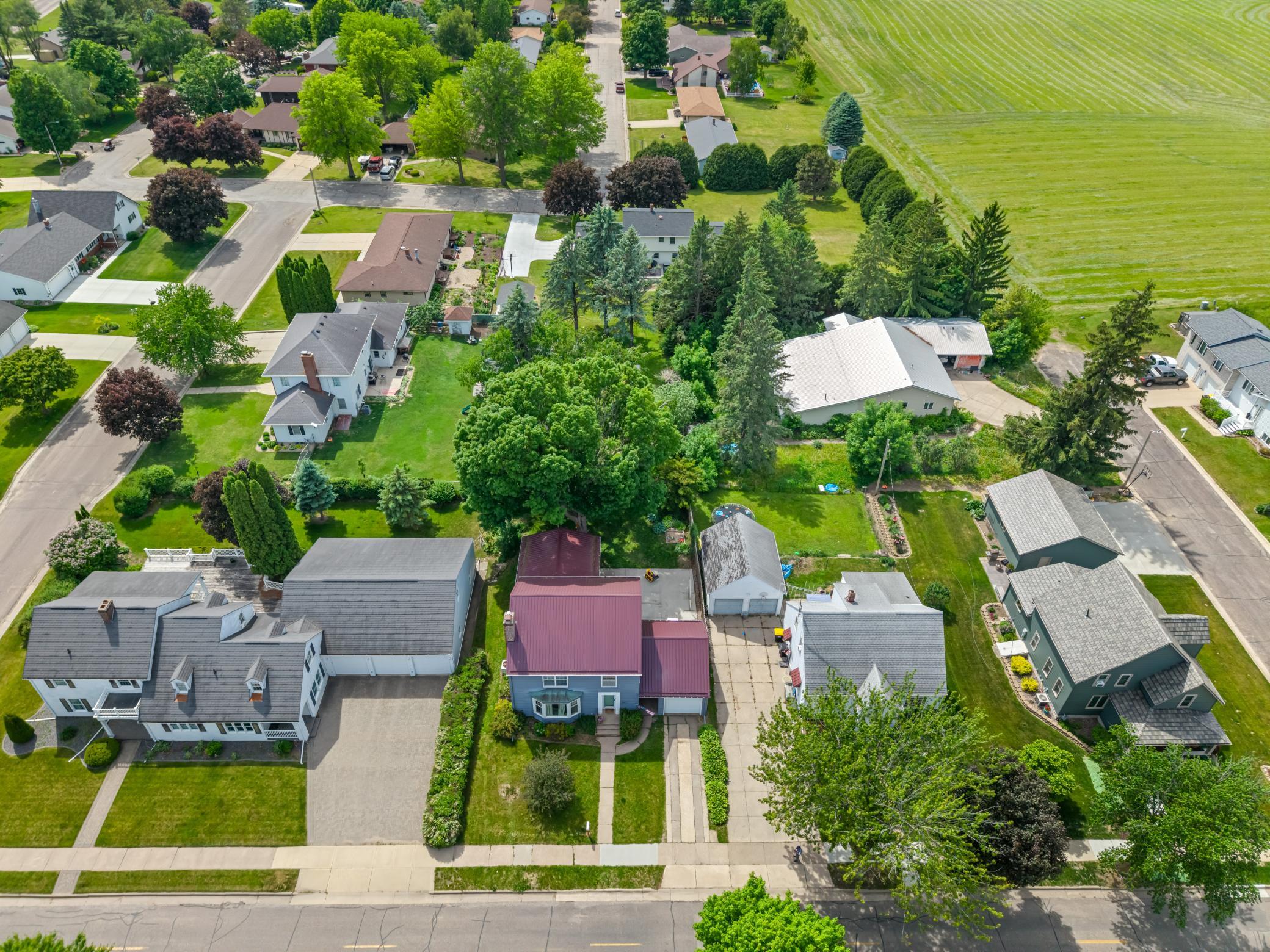 714 S Marshall St, Caledonia, MN 55921