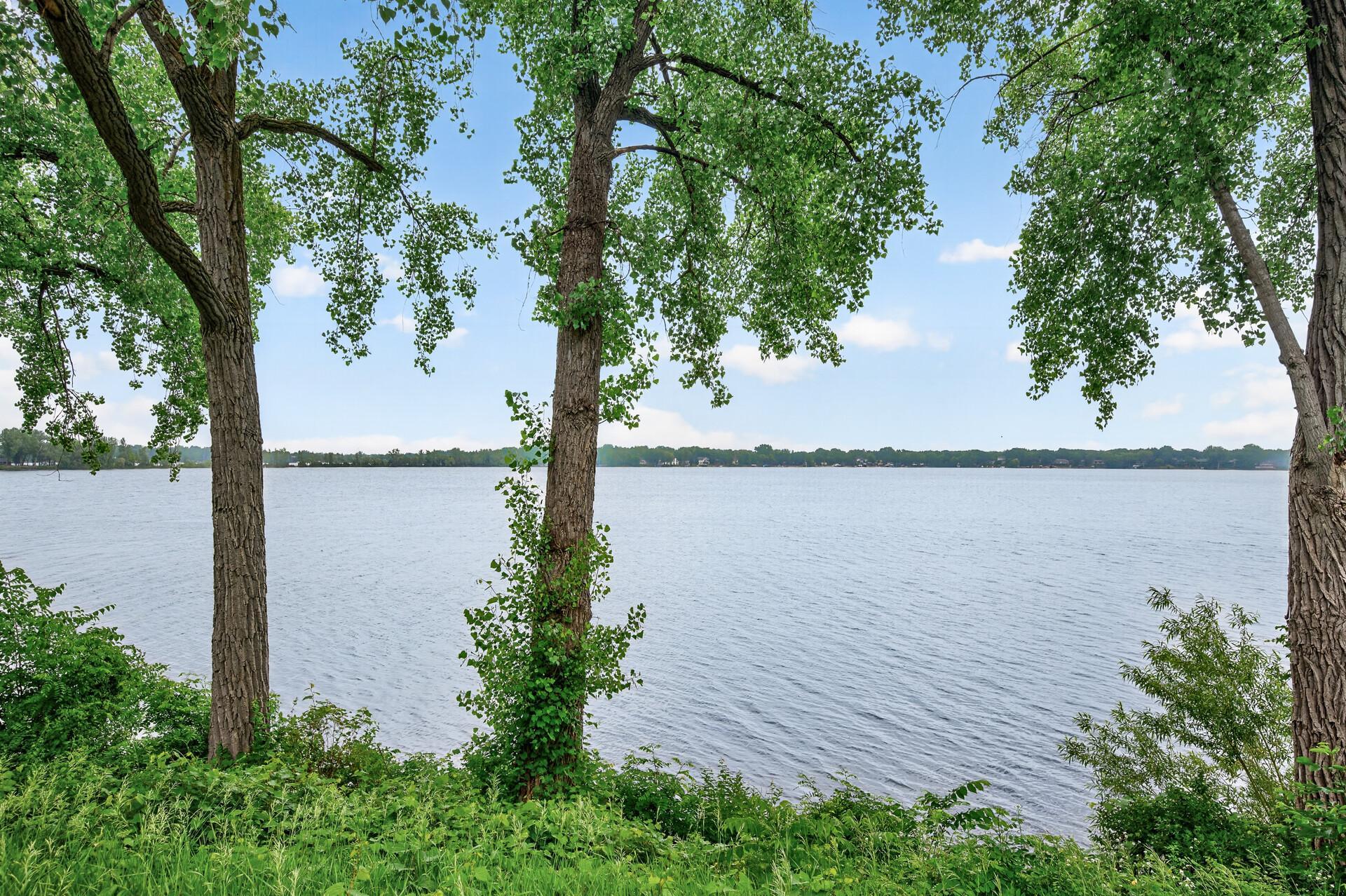 110 Oak Ave, Big Lake, MN 55309