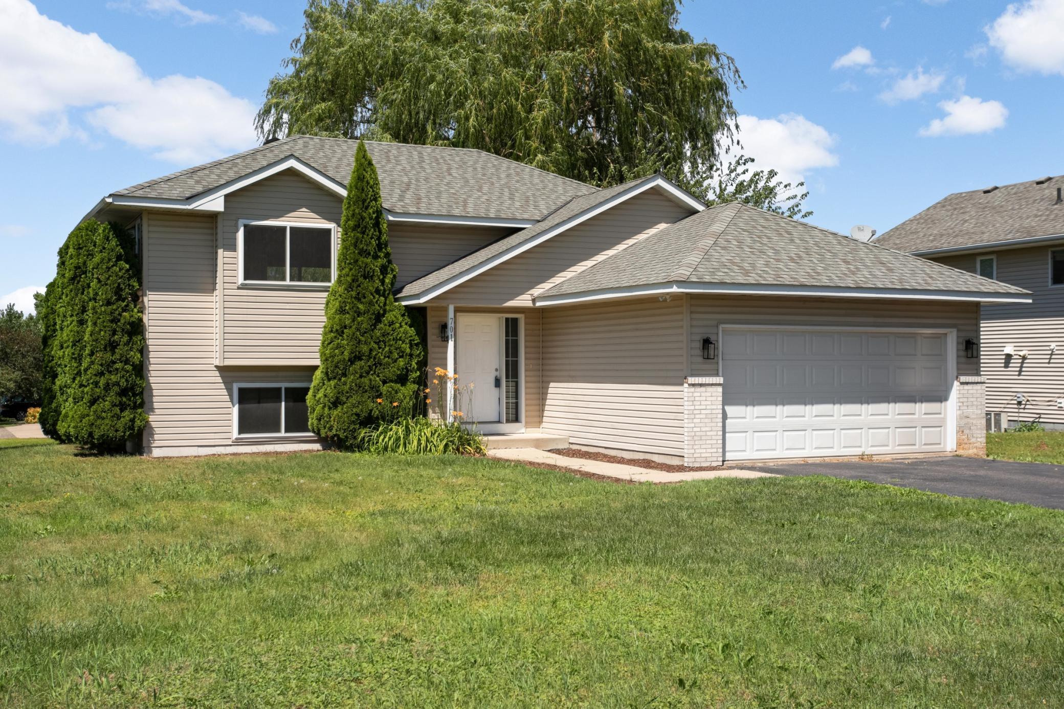 701 Sunset St, Buffalo, MN 55313