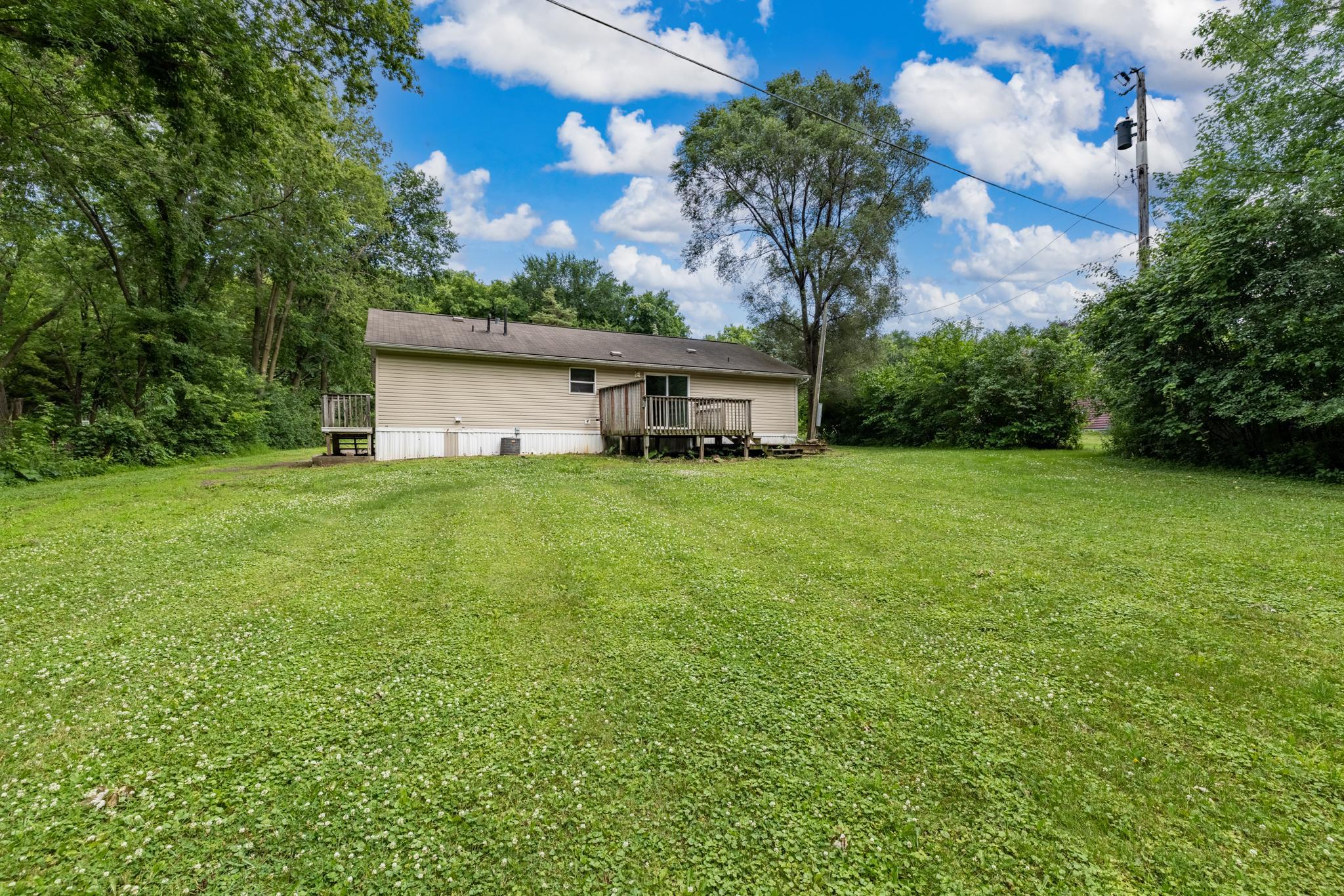 994 Rabbit Rd, Saint Peter, MN 56082