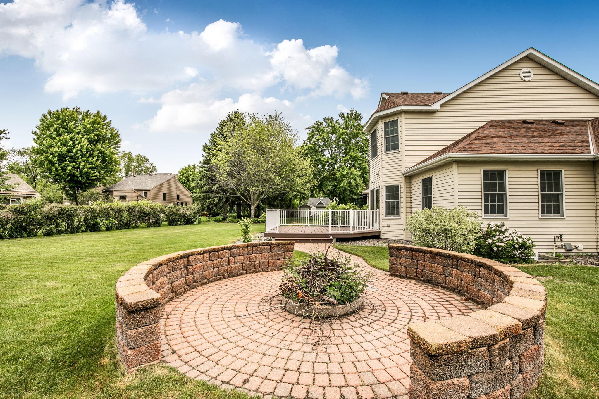 1713 Polaris Ct, Saint Cloud, MN 56303