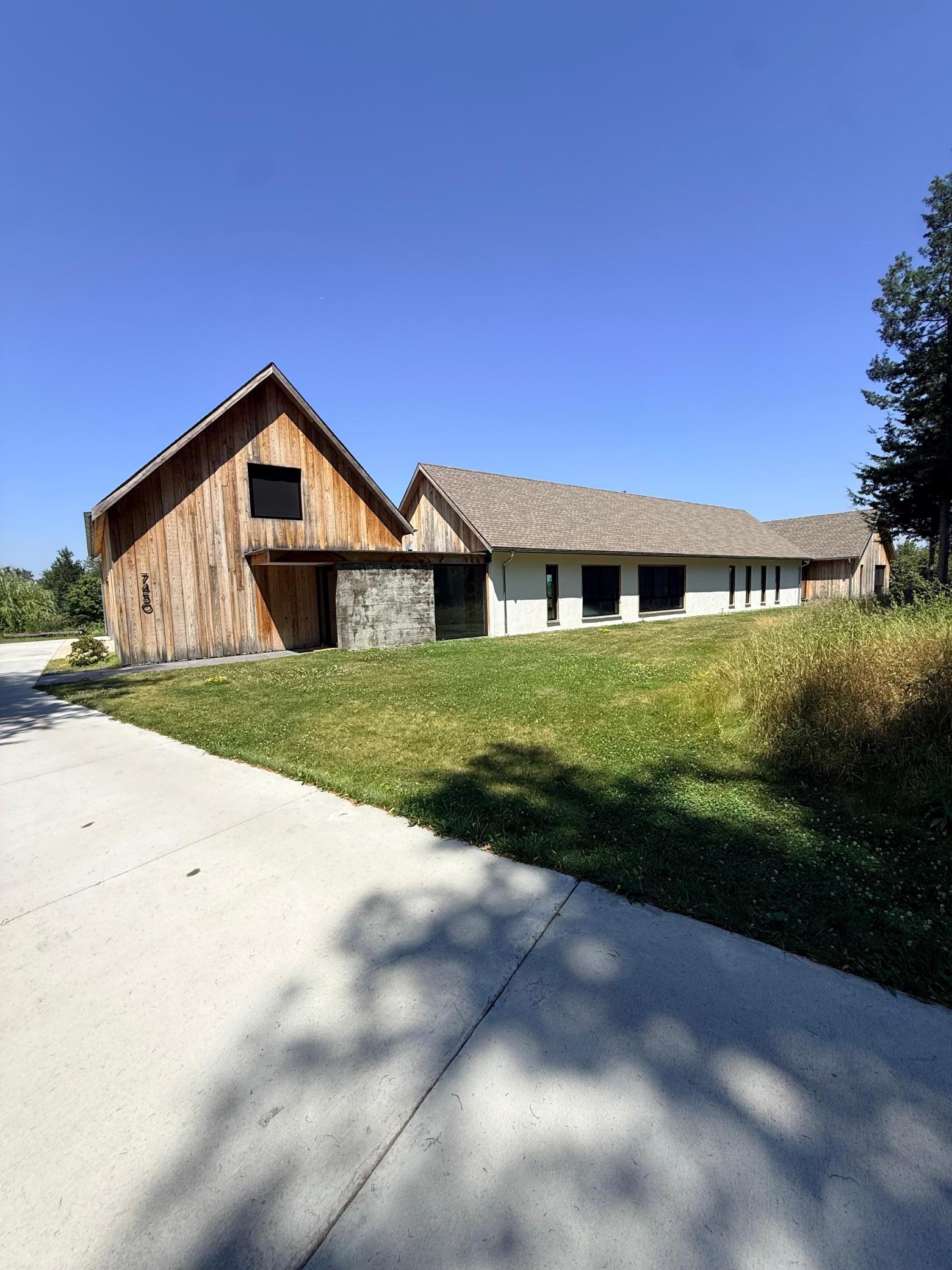 7450 Valley Creek Dr, Excelsior, MN 55331