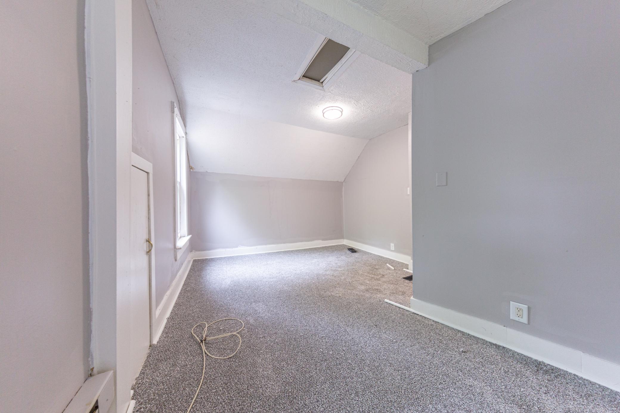 955 Wilson Ave, Saint Paul, MN 55106