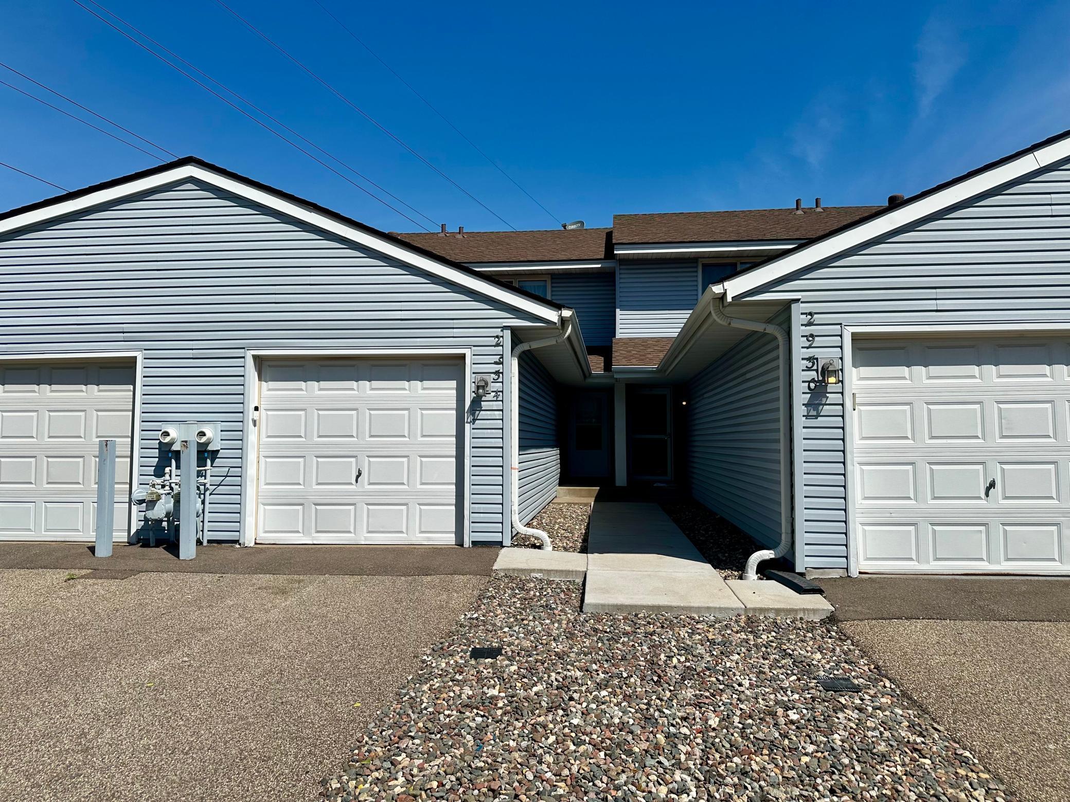 2934 68th Ln N, Brooklyn Center, MN 55430