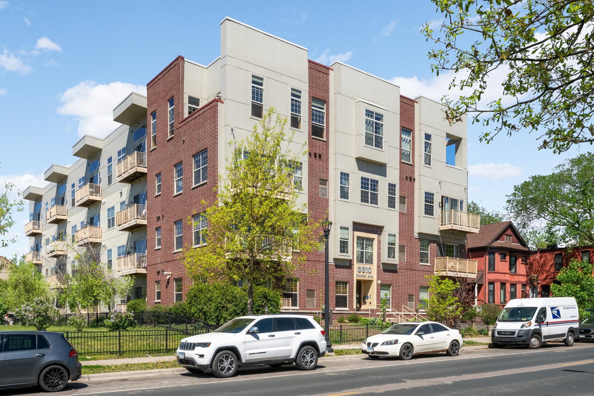 3310 Nicollet Ave #301, Minneapolis, MN 55408