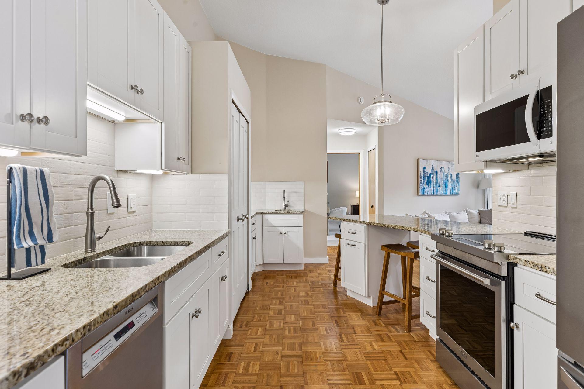 5448 Pompano Dr, Minnetonka, MN 55343