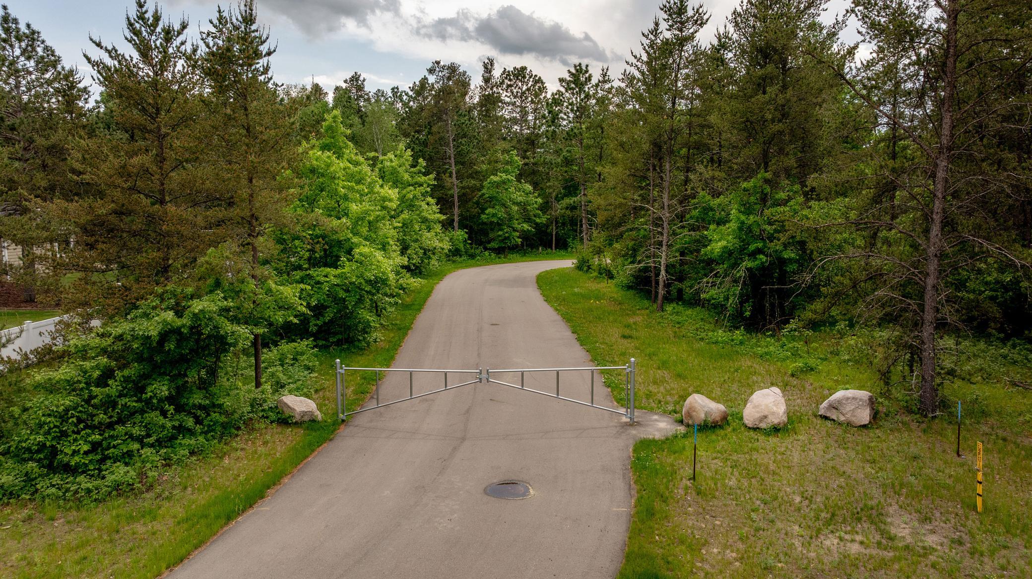 6697 Maryland Rd, Baxter, MN 56425