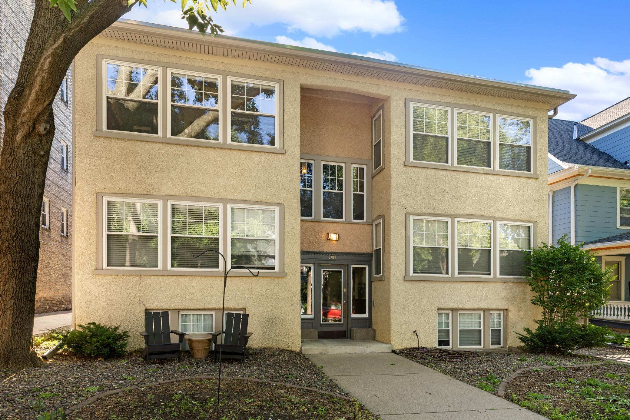 2011 Emerson Ave S #202, Minneapolis, MN 55405