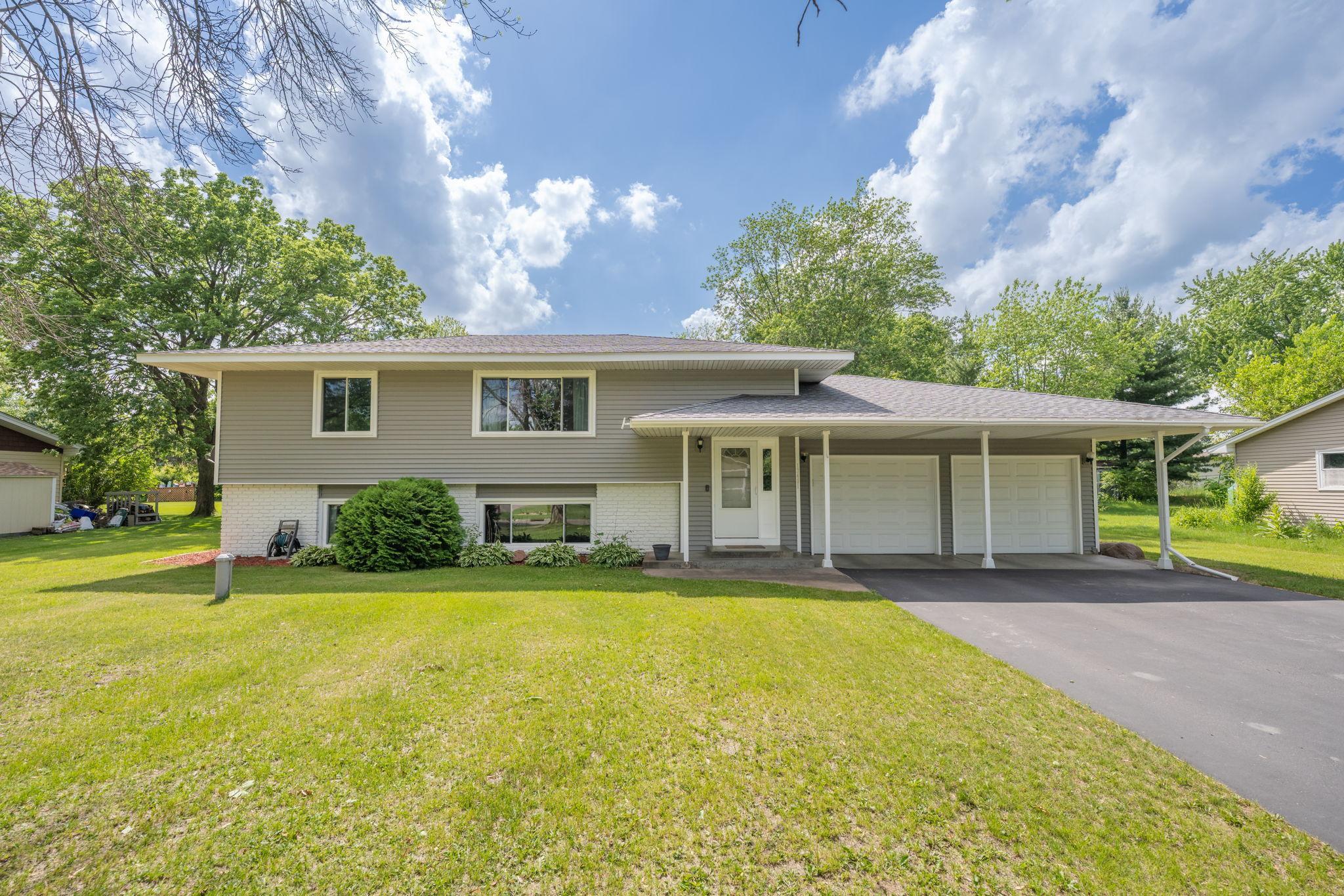 13401 Arrowood Ln N, Dayton, MN 55327