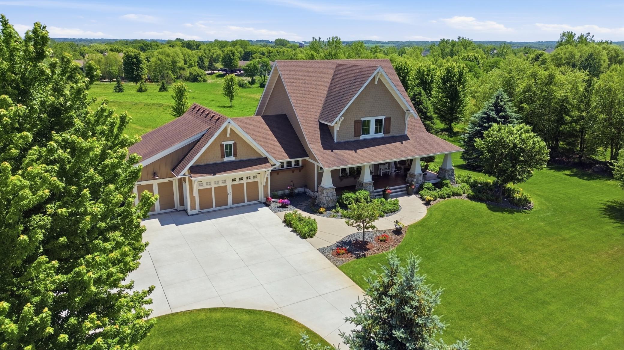 19475 Oak Grove Ave, Prior Lake, MN 55372