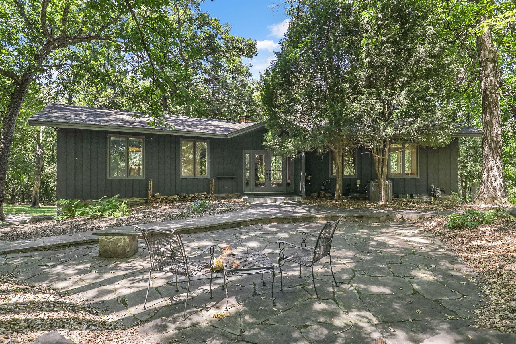 3 Snowy Owl Ln, North Oaks, MN 55127