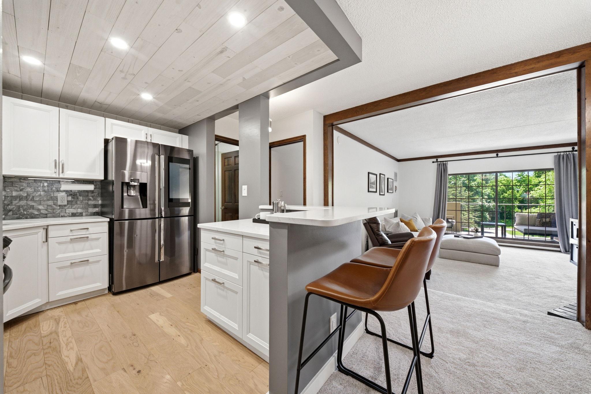 6710 Vernon Ave S #314, Edina, MN 55436