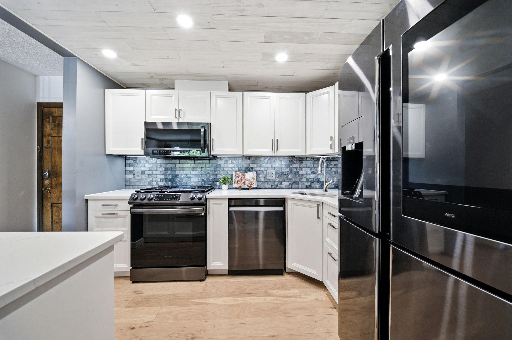 6710 Vernon Ave S #314, Edina, MN 55436