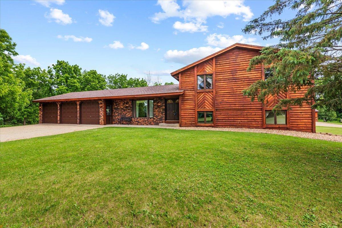6136 Meridian Ave S, Montrose, MN 55363