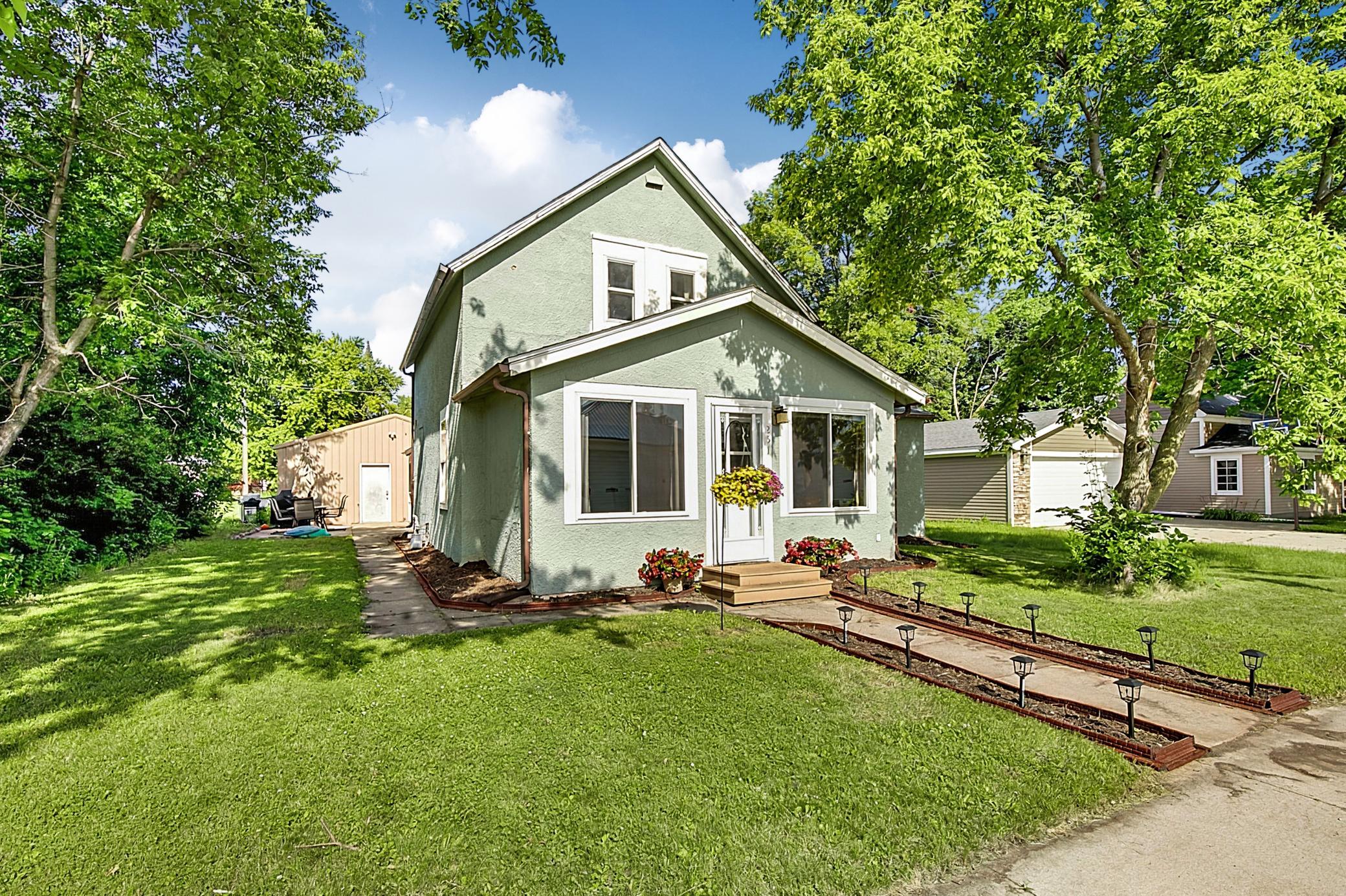 251 Church St N, Eden Valley, MN 55329