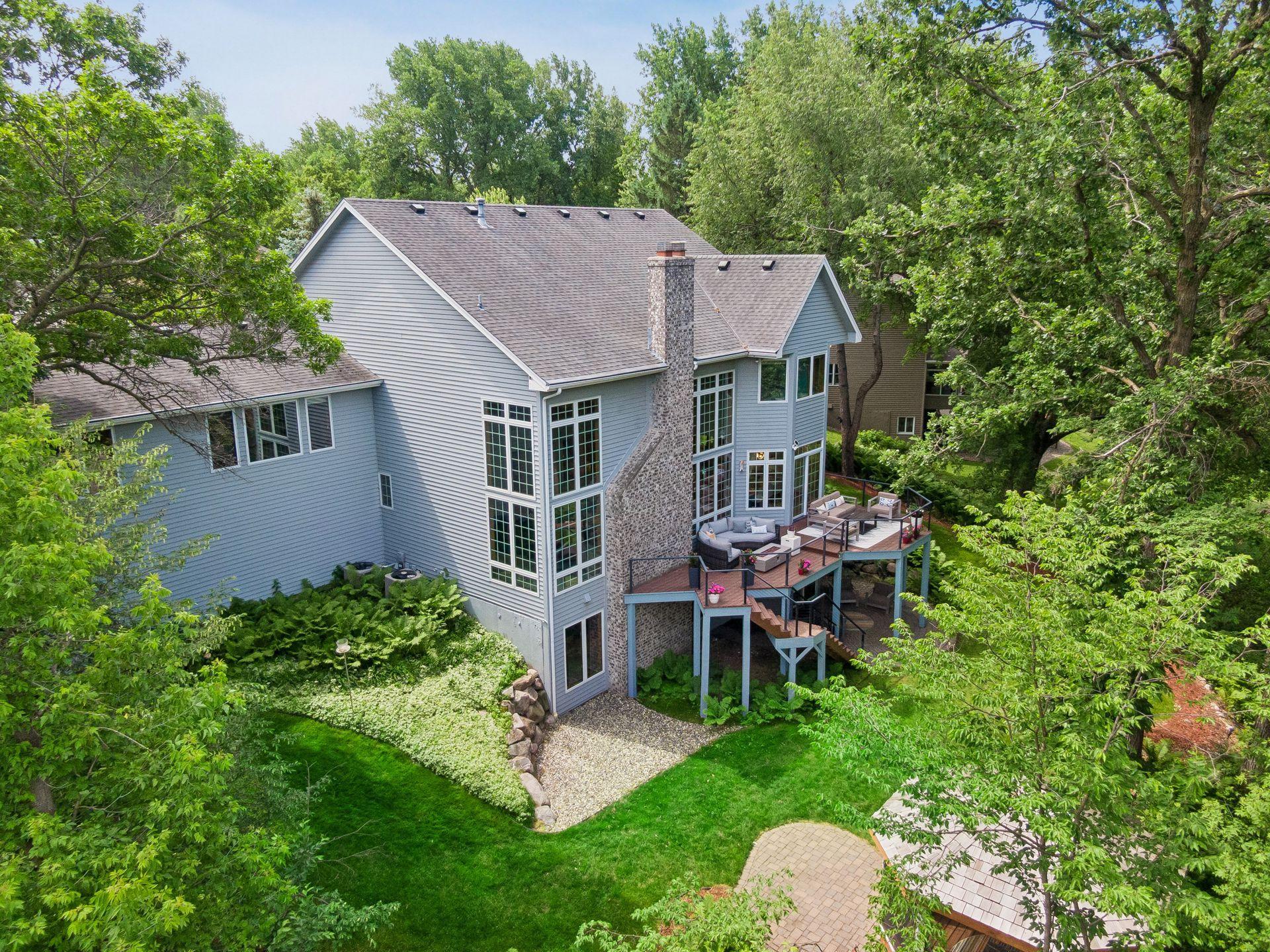 18294 Tamarack Dr, Minnetonka, MN 55345