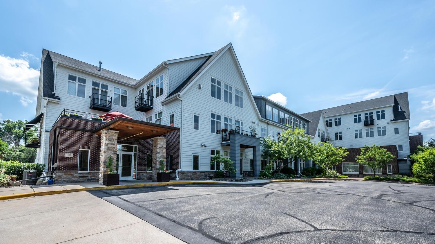 301 7th St W #2203, Northfield, MN 55057