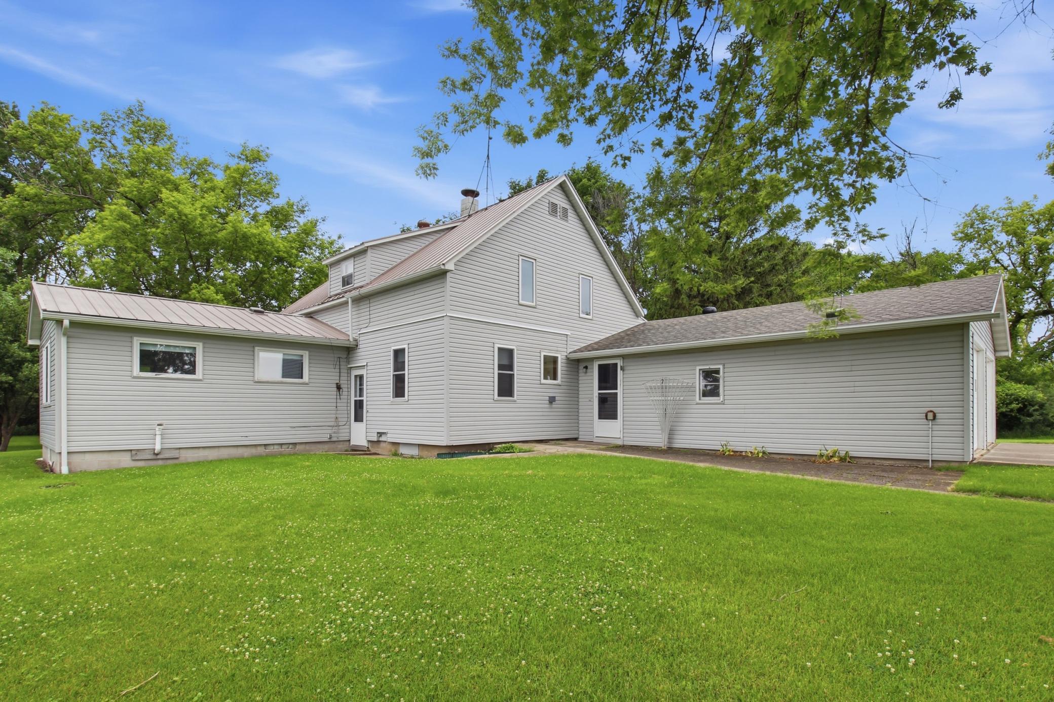 15953 75th St SW, Prinsburg, MN 56281