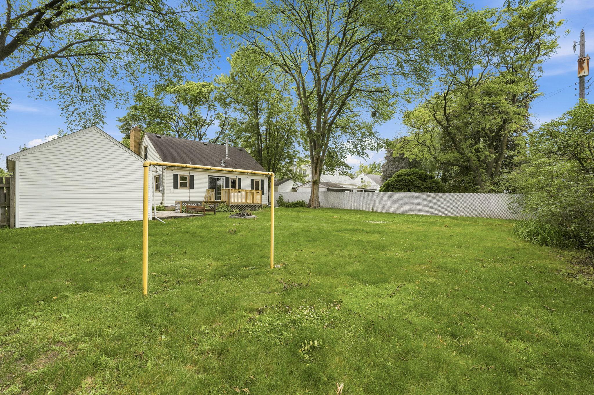 6114 Dupont Ave N, Brooklyn Center, MN 55430