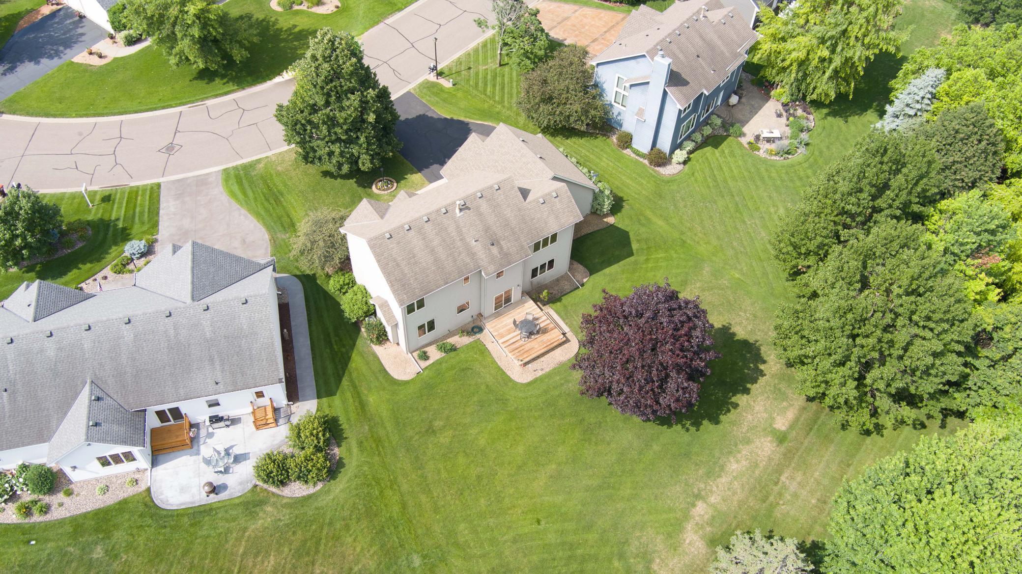 3895 Arlington Dr, Woodbury, MN 55129