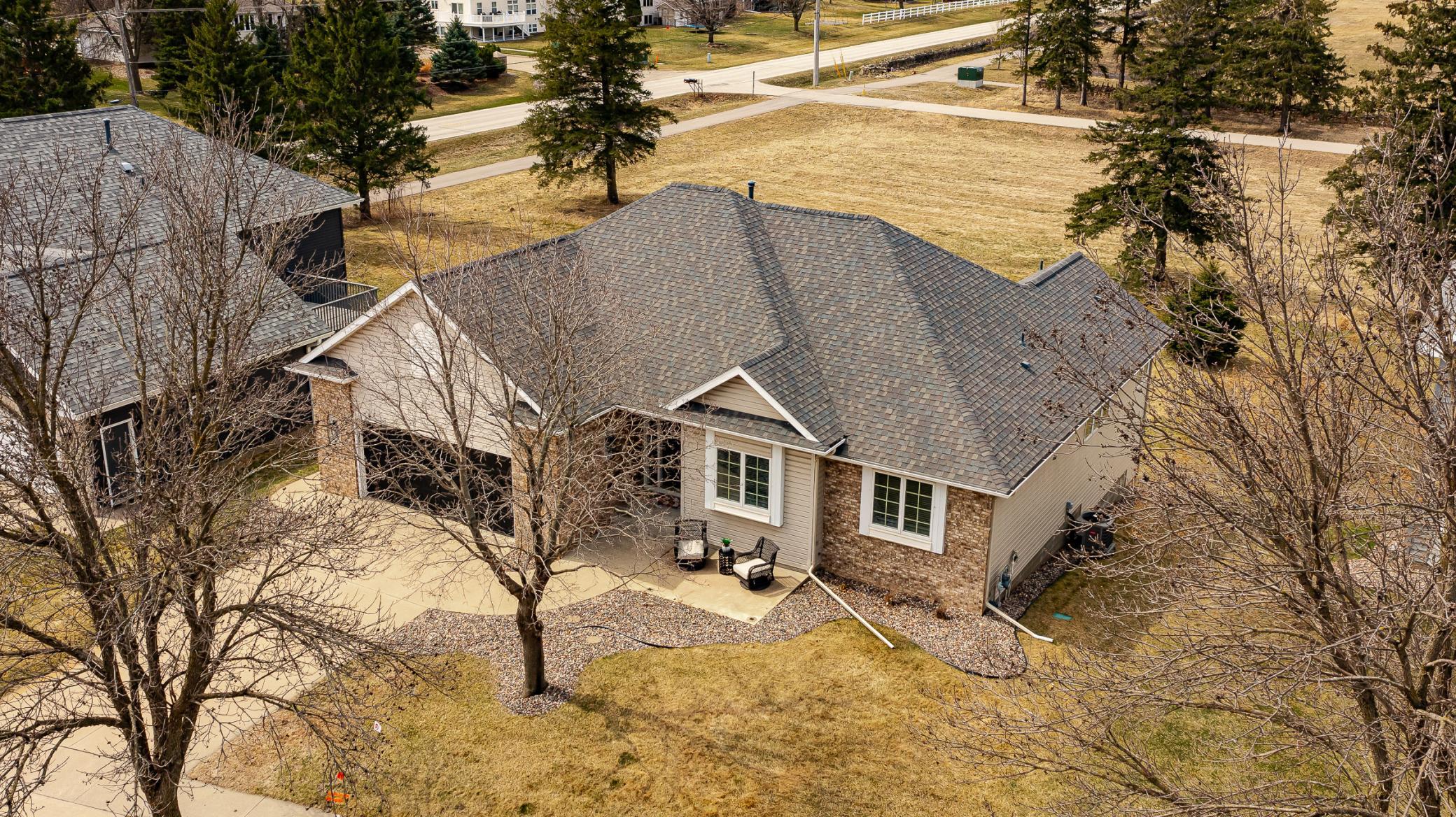 2945 Stonegate Ct SW, Rochester, MN 55902