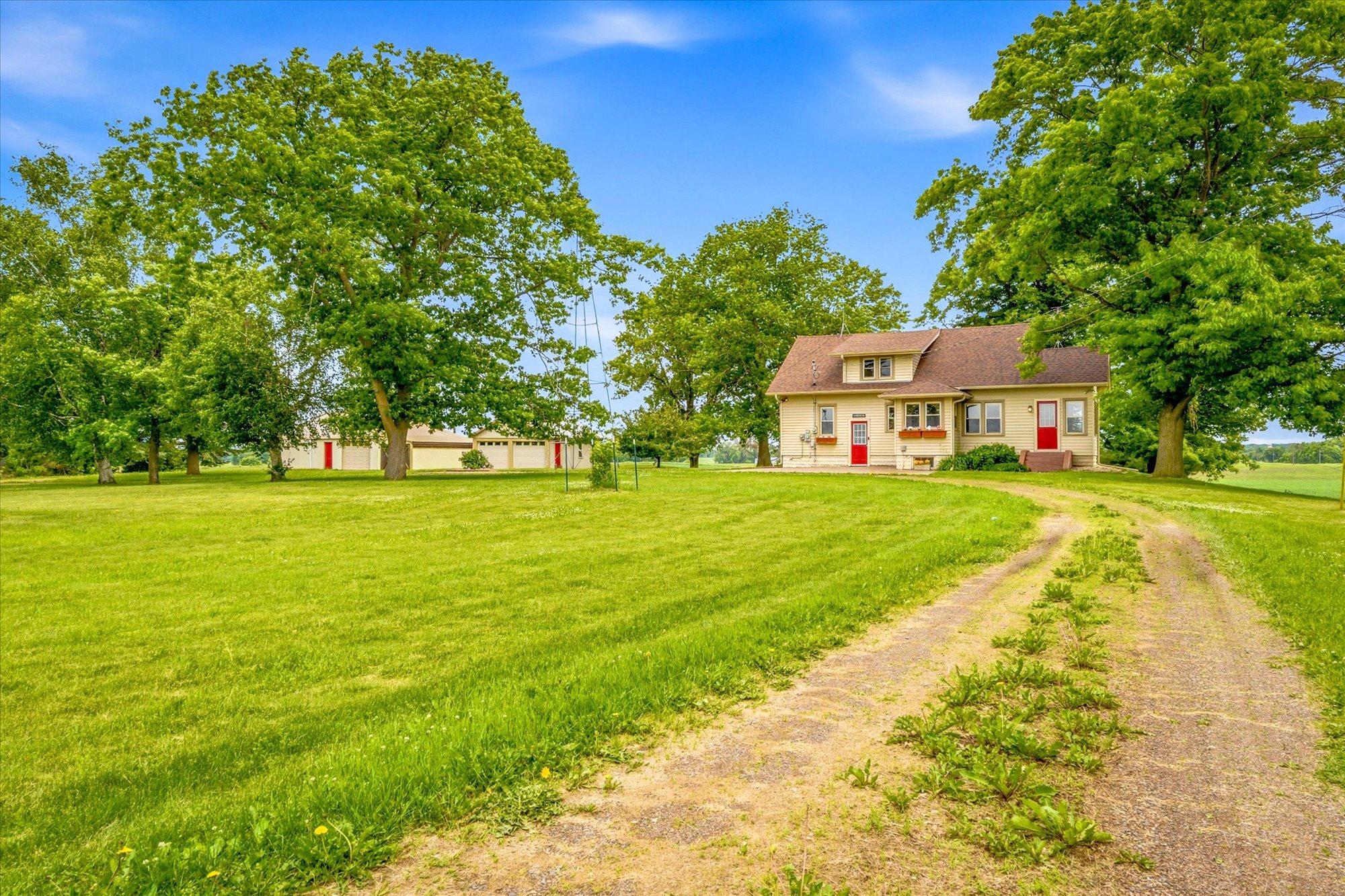 4475 409th Ave NW, Braham, MN 55006