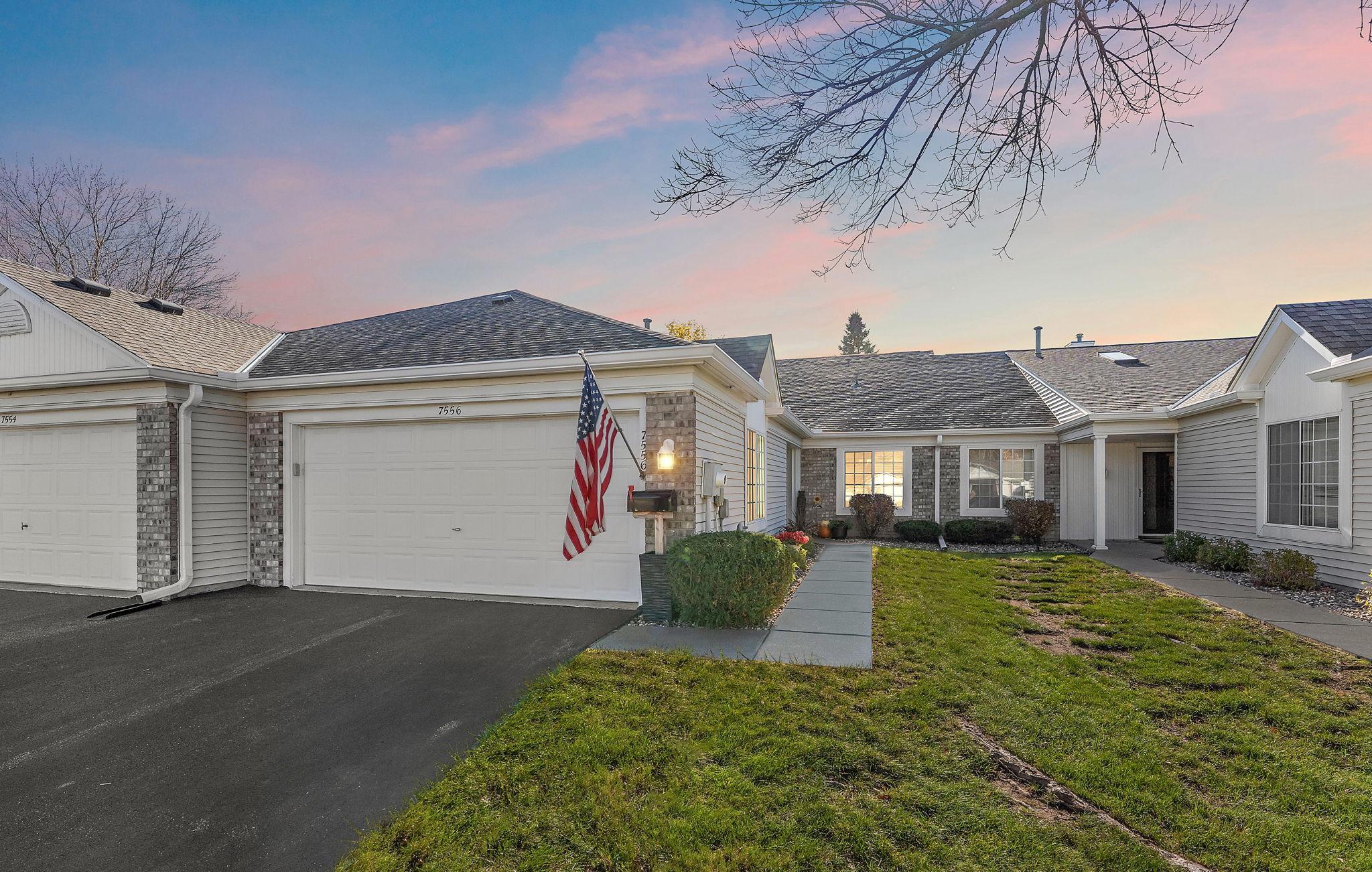 7556 Ojibway Park Bay, Woodbury, MN 55125
