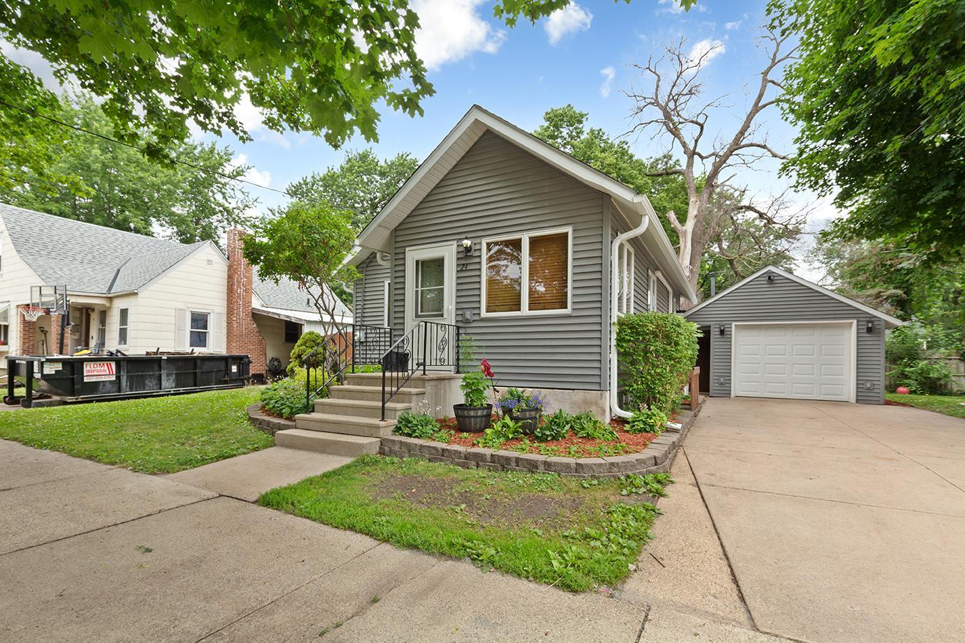 24 12th St NW, Faribault, MN 55021