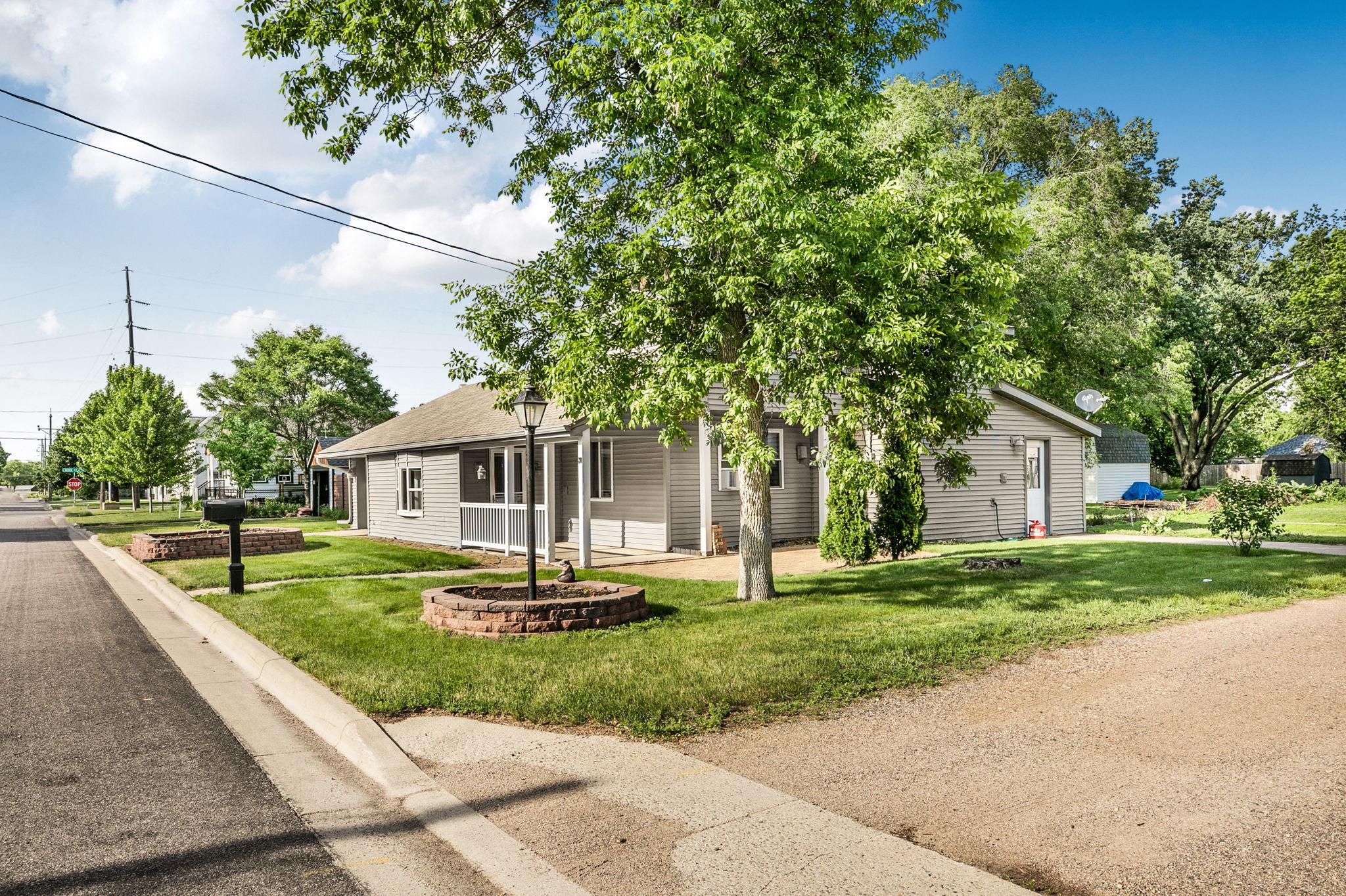 20 2nd Ave SE, Saint Joseph, MN 56374
