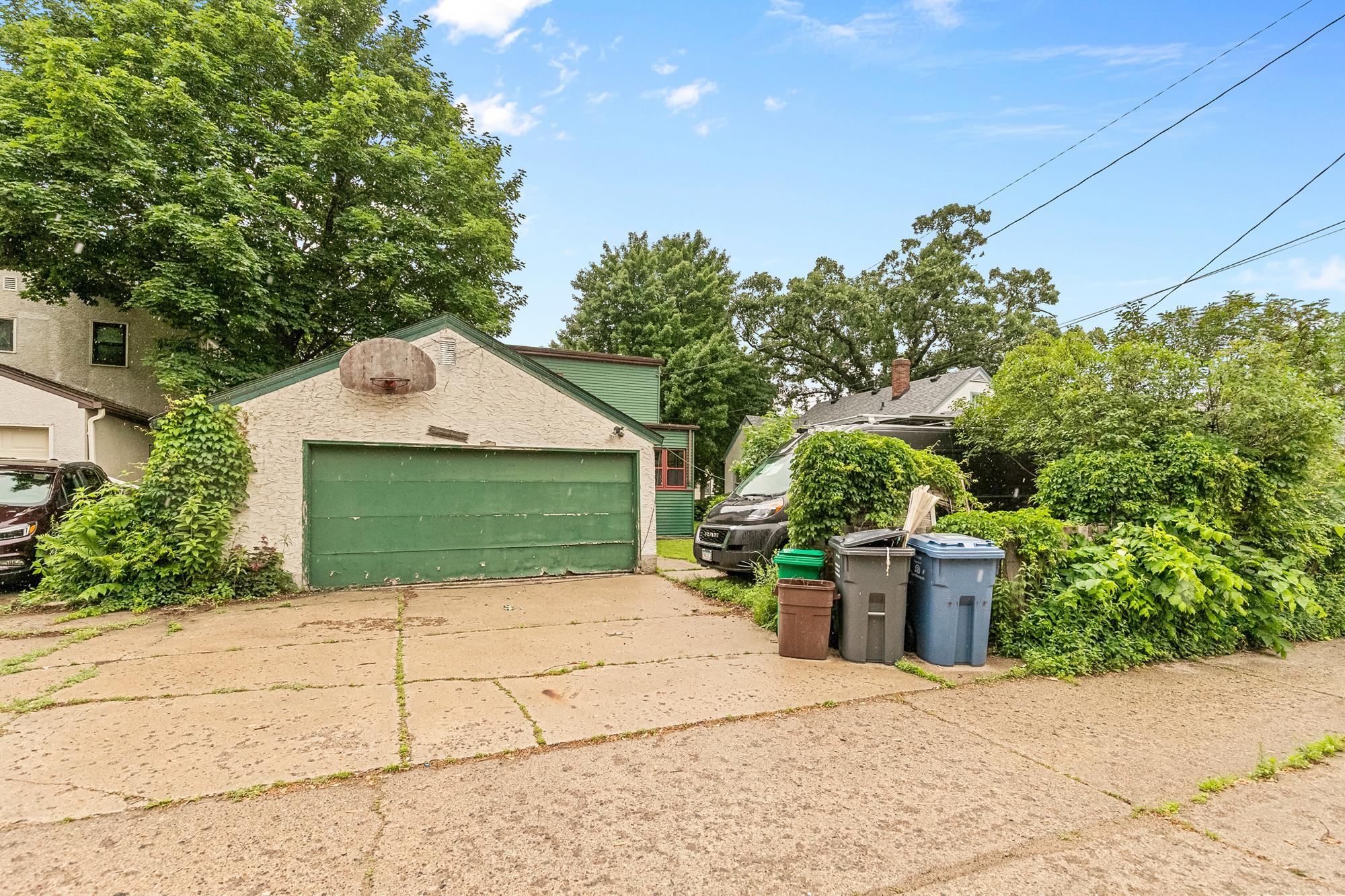 2731 Cleveland St NE, Minneapolis, MN 55418