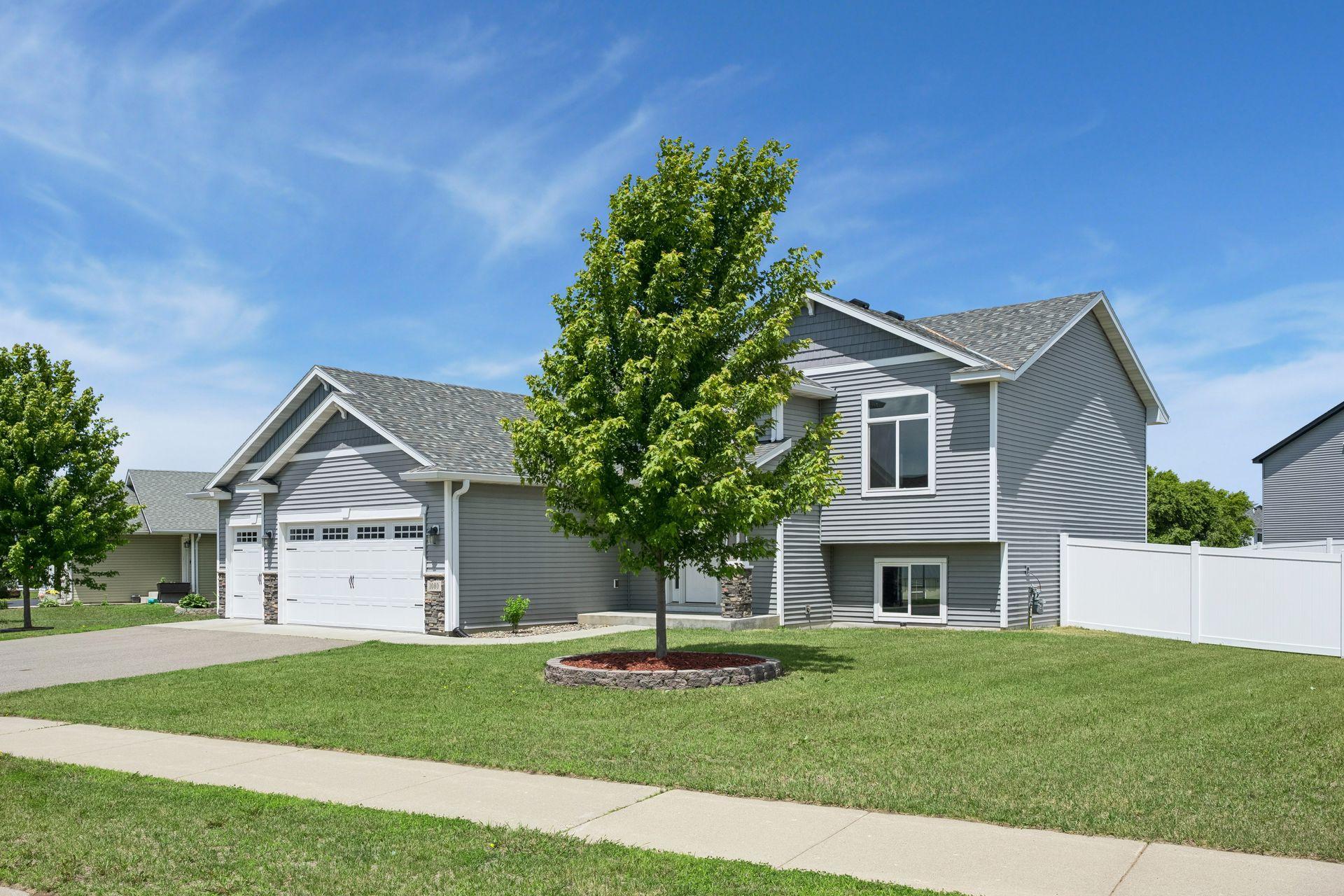 1080 Mitchell Ave, Clearwater, MN 55320