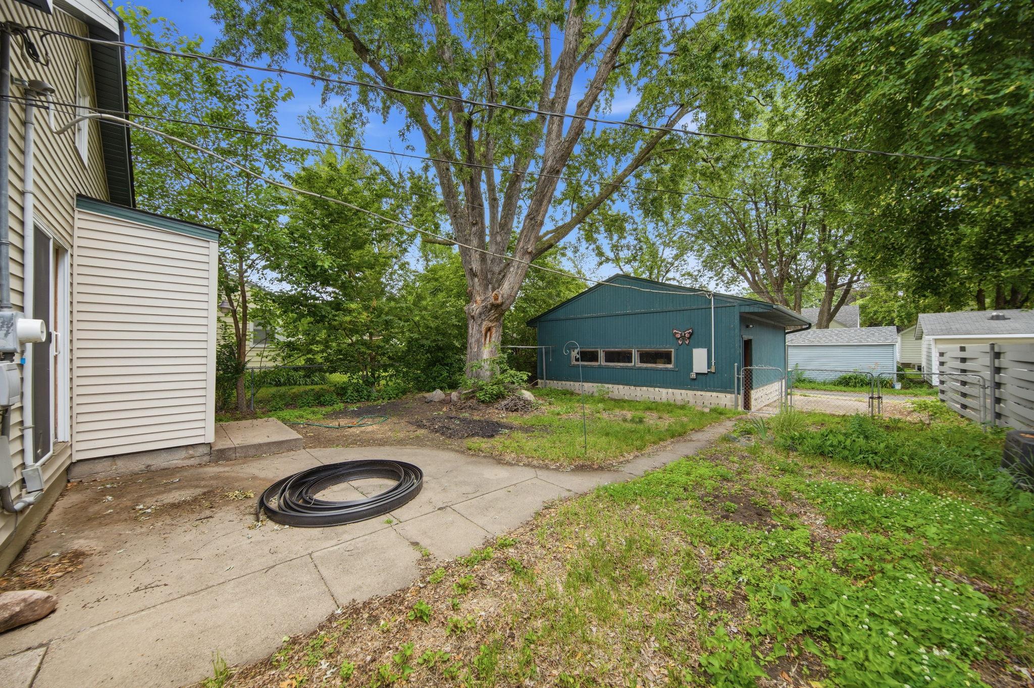5340 Emerson Ave N, Brooklyn Center, MN 55430