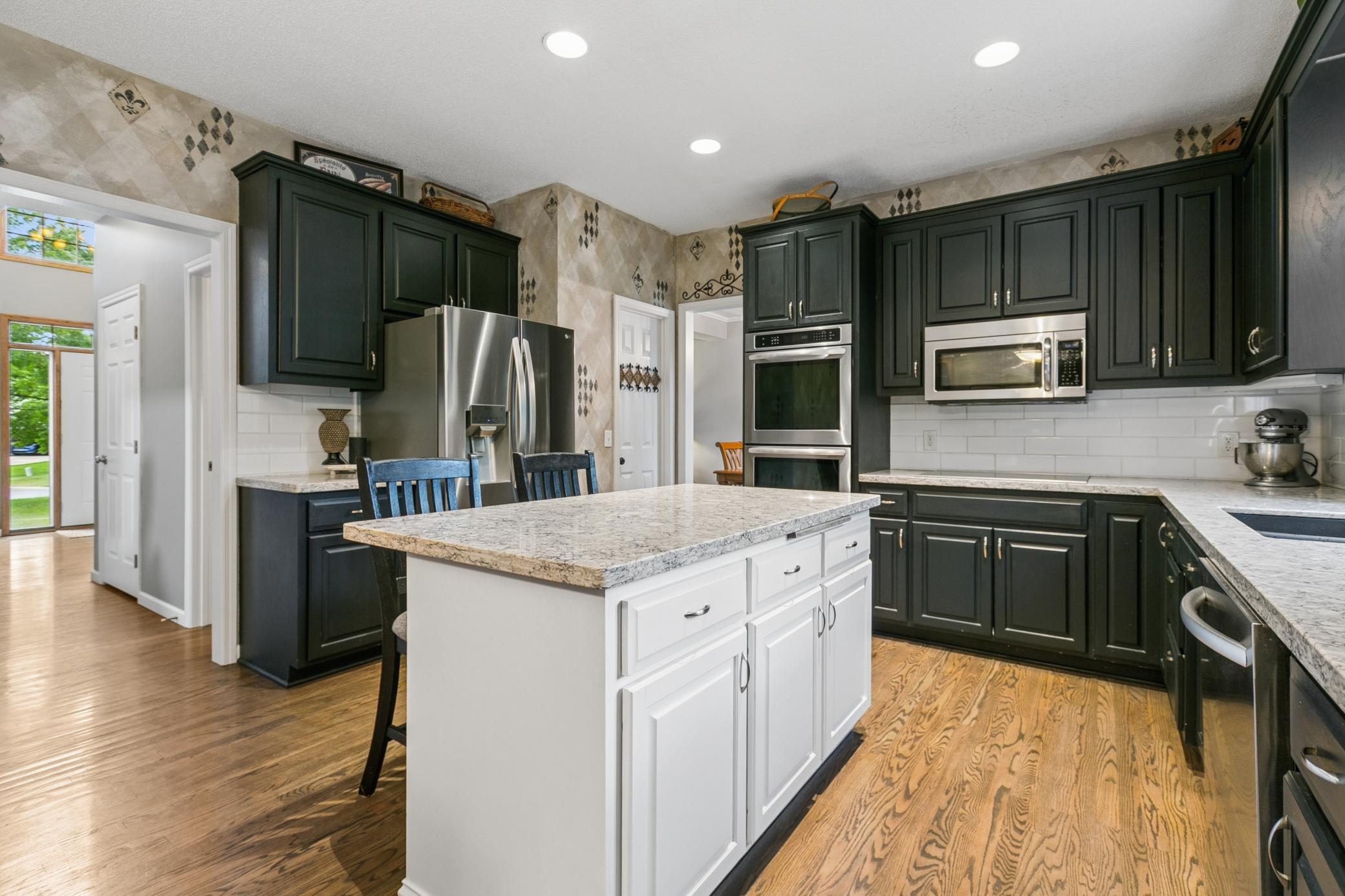 3588 Commonwealth Bay, Woodbury, MN 55125