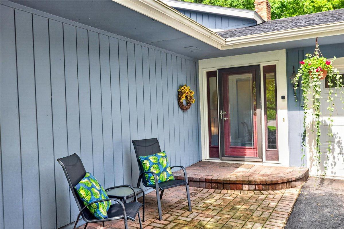 16808 Blenheim Way, Minnetonka, MN 55345
