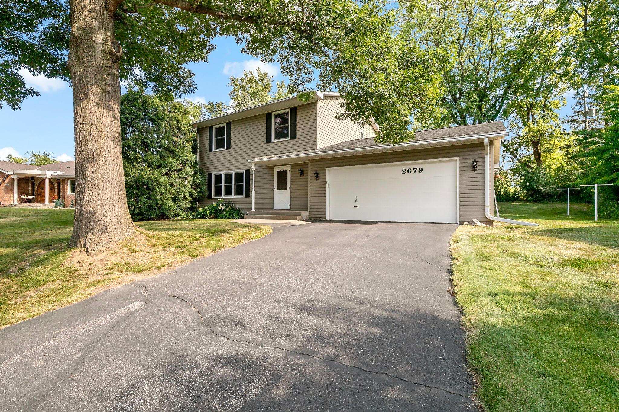 2679 16th Ter NW, New Brighton, MN 55112