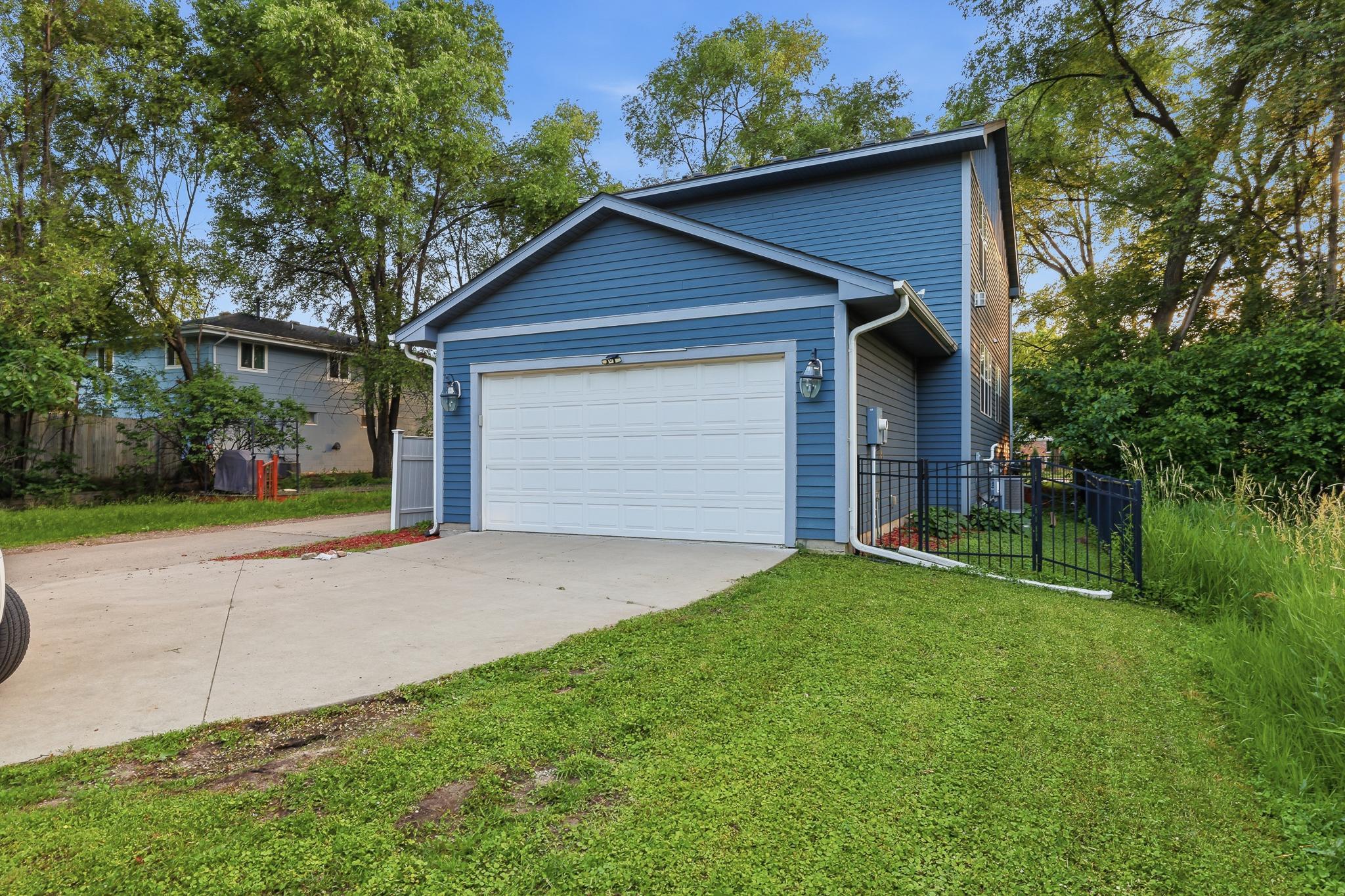 2019 Louisiana Ave S, Saint Louis Park, MN 55426
