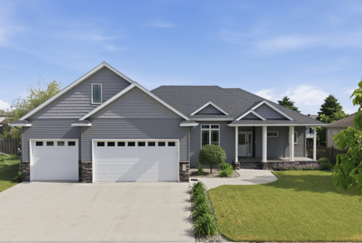 630 Westminster Dr, Moorhead, MN 56560
