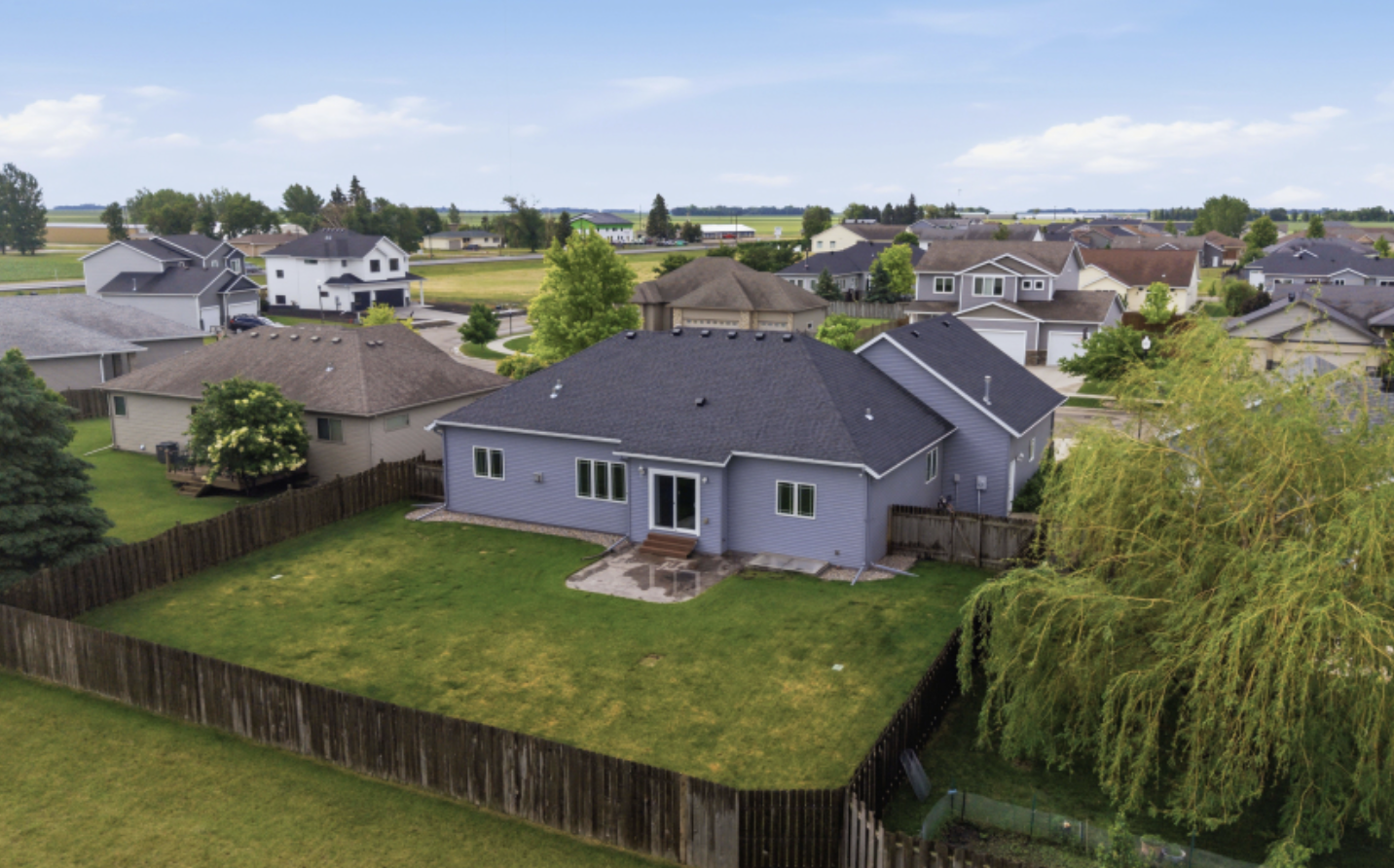 630 Westminster Dr, Moorhead, MN 56560
