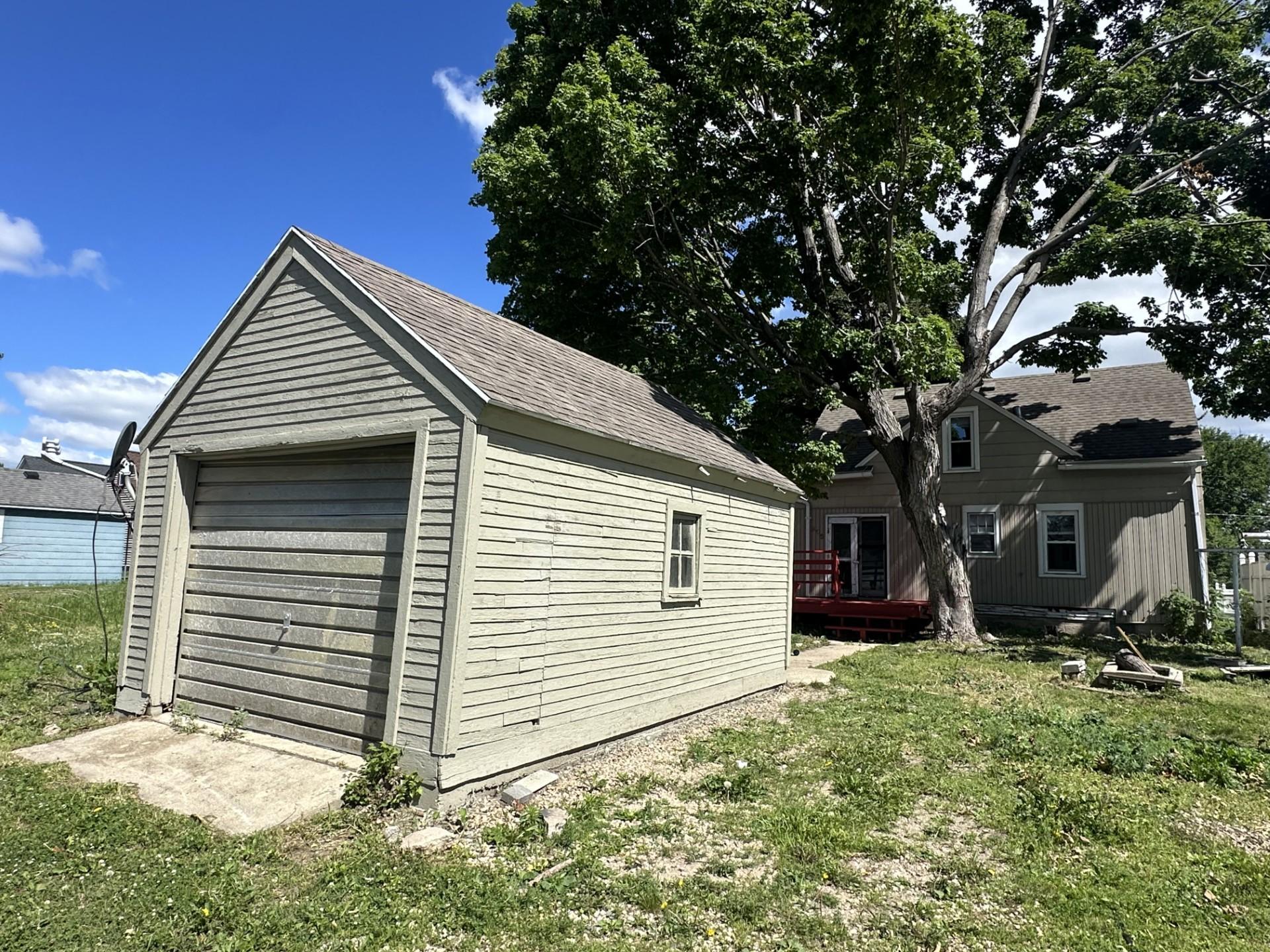 905 9th Ave SW, Austin, MN 55912