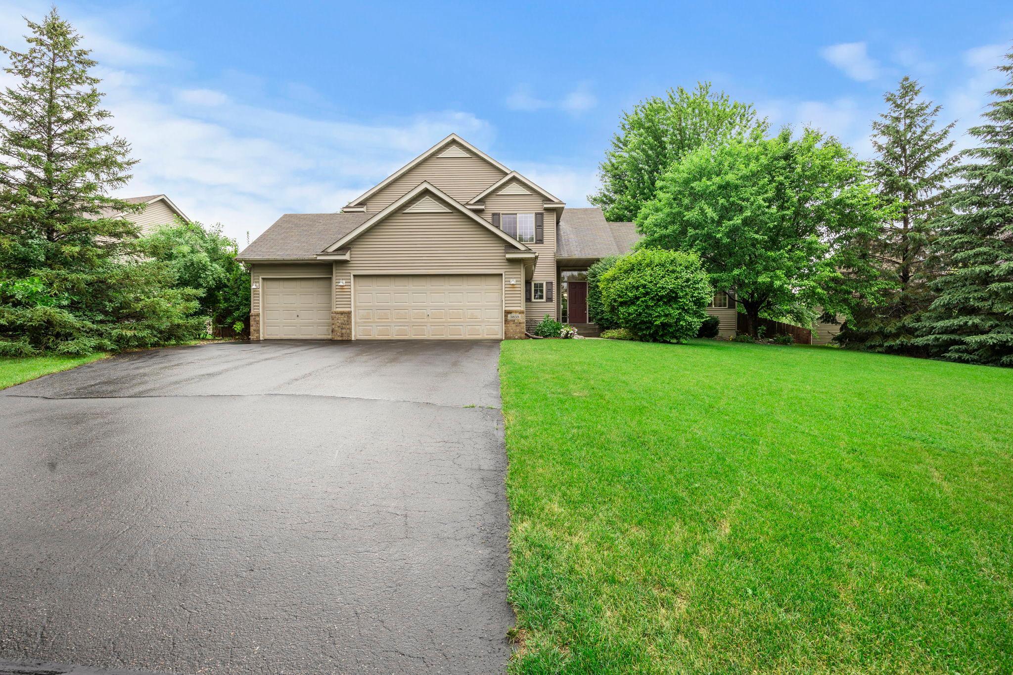 3859 Games Dr, Saint Bonifacius, MN 55375