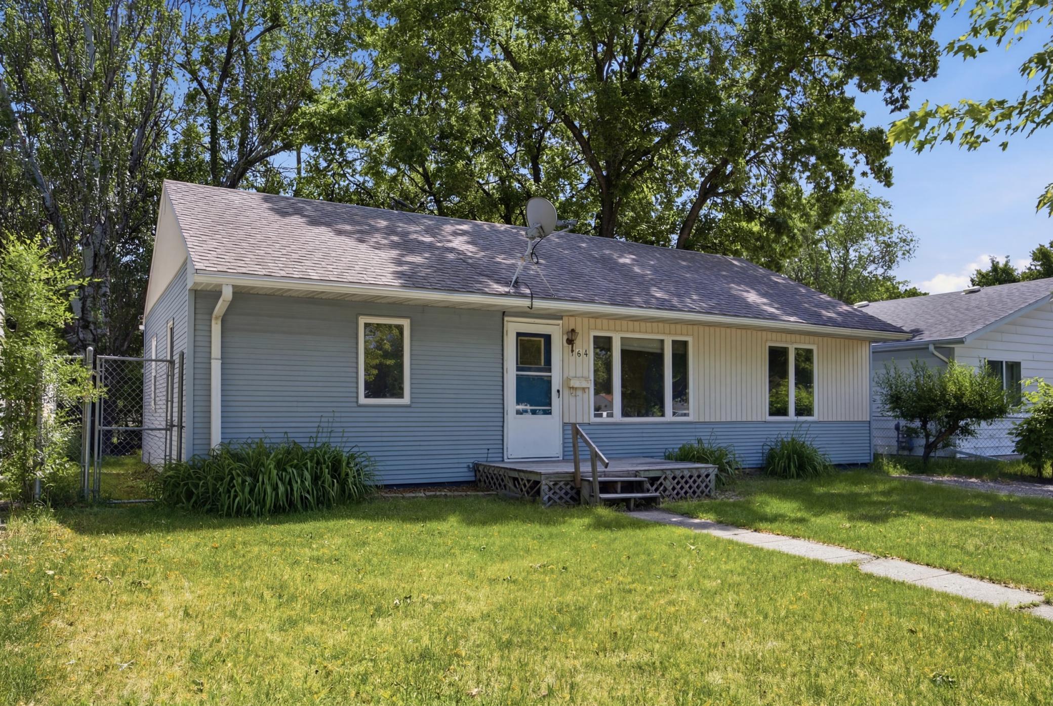708 19th St N, Moorhead, MN 56560