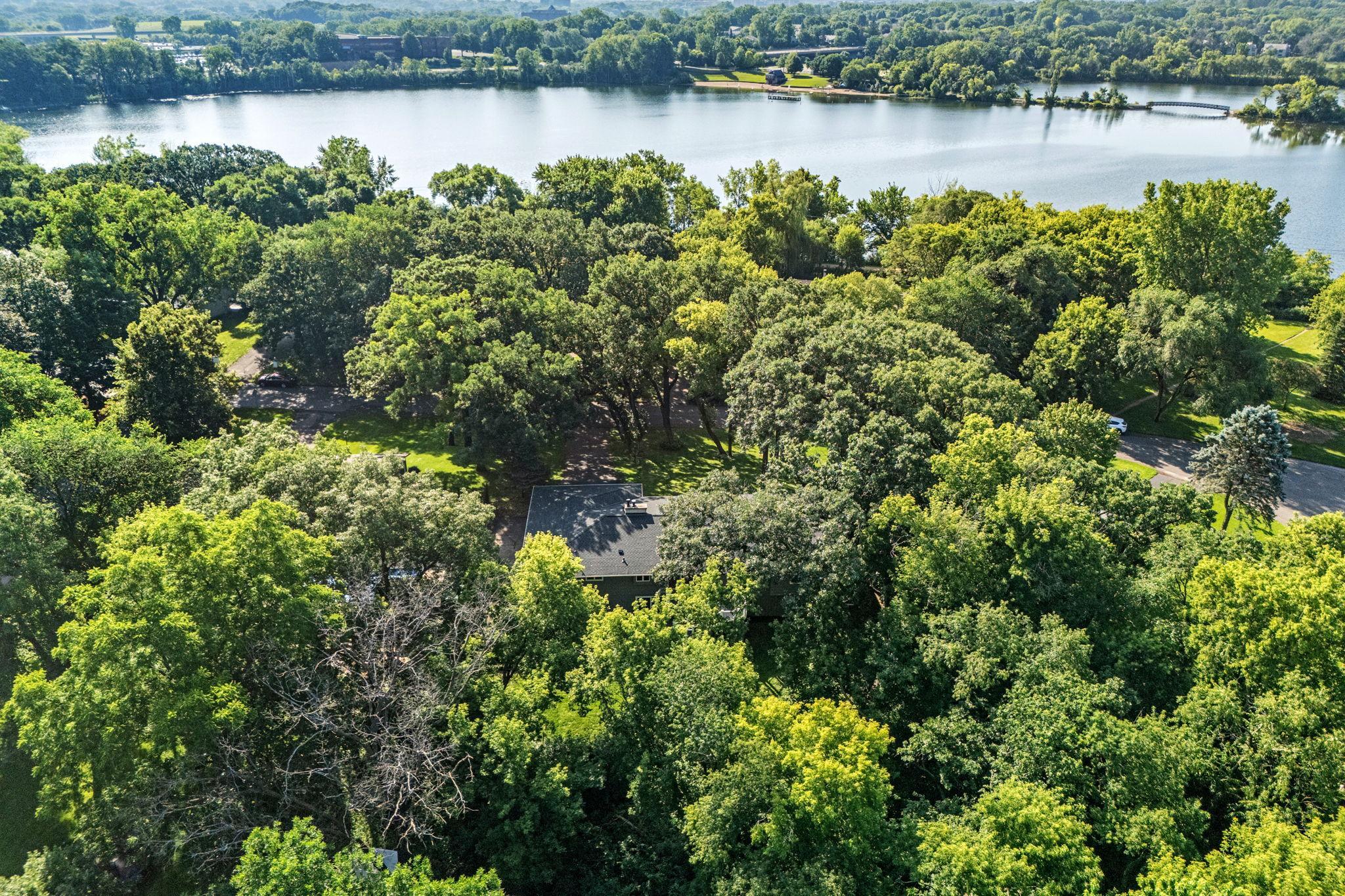 5010 Diane Dr, Minnetonka, MN 55343